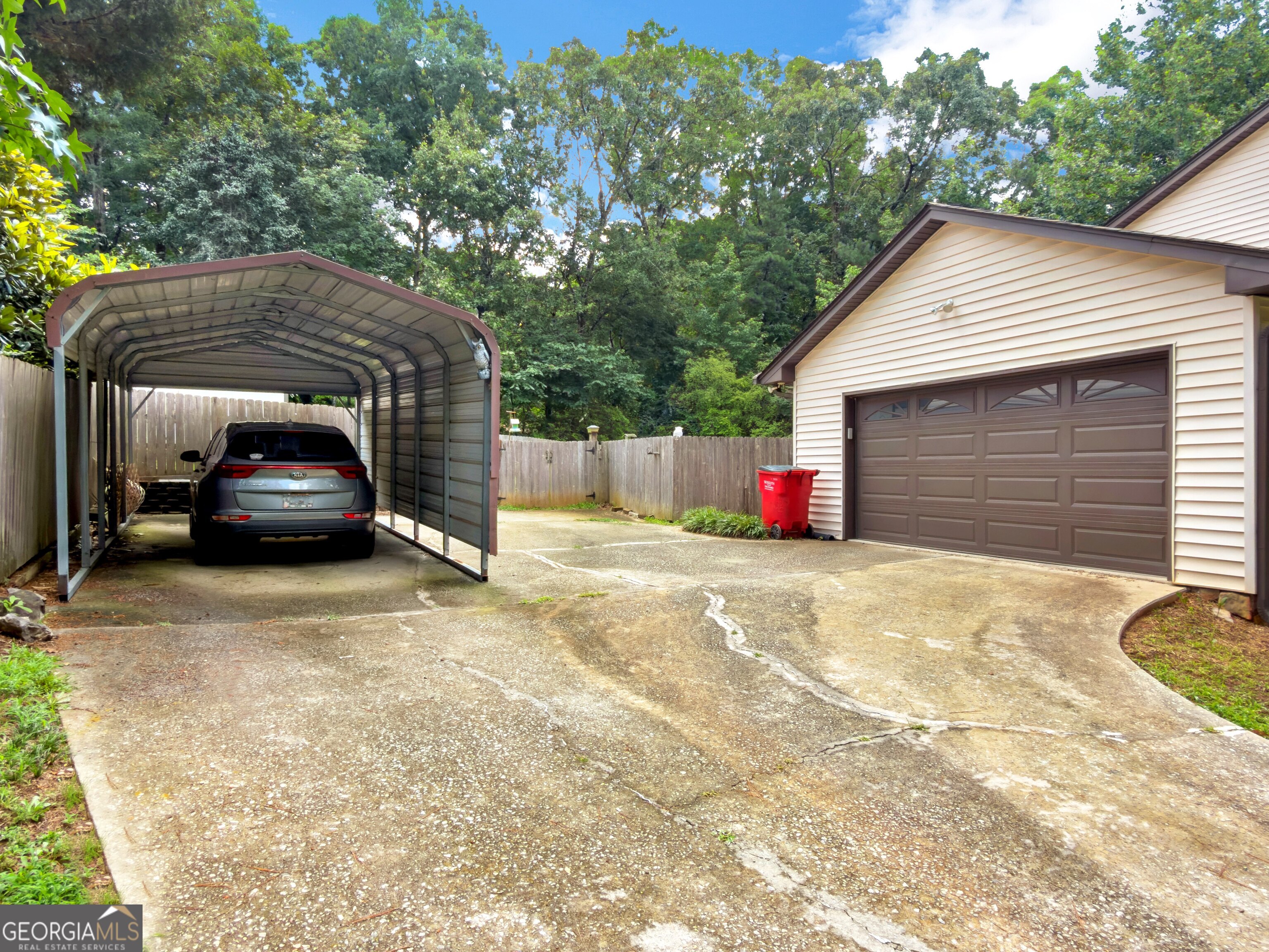 1985 Lullwater Circle