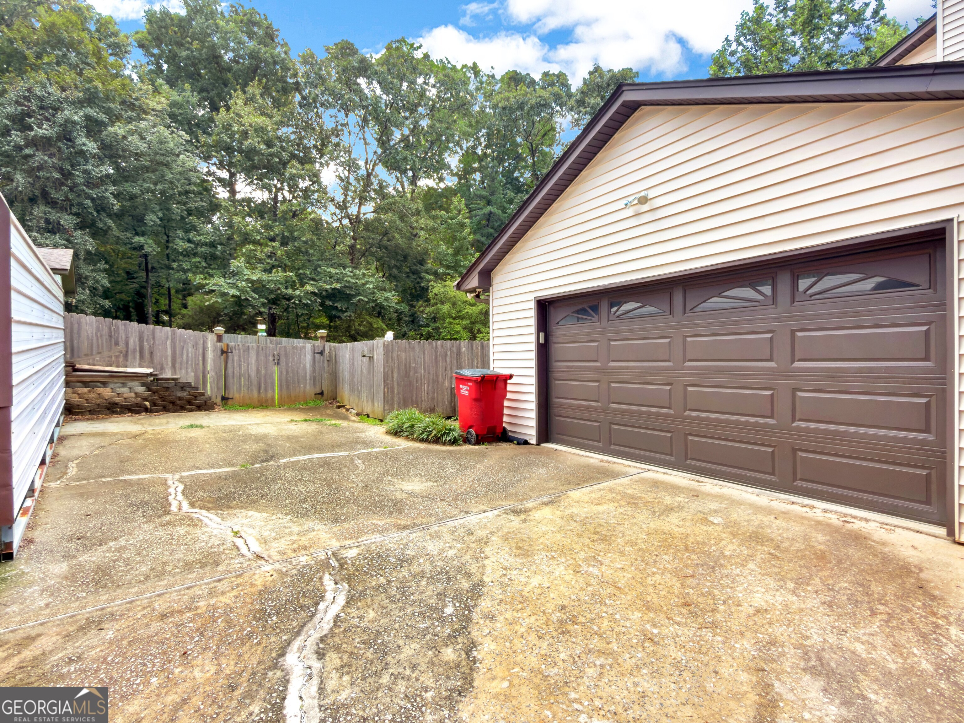 1985 Lullwater Circle