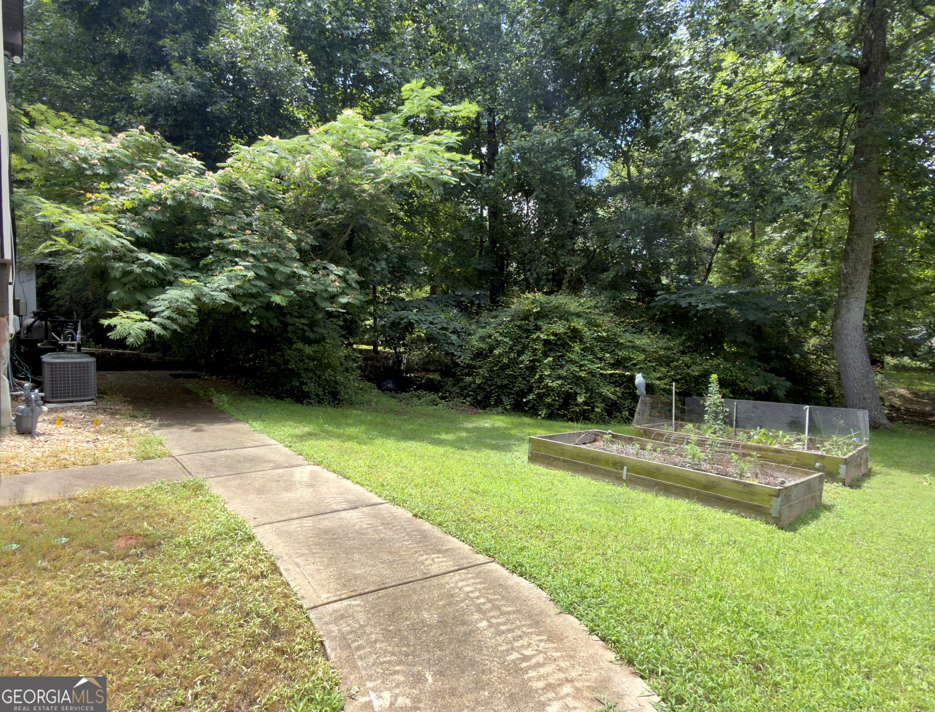 1985 Lullwater Circle