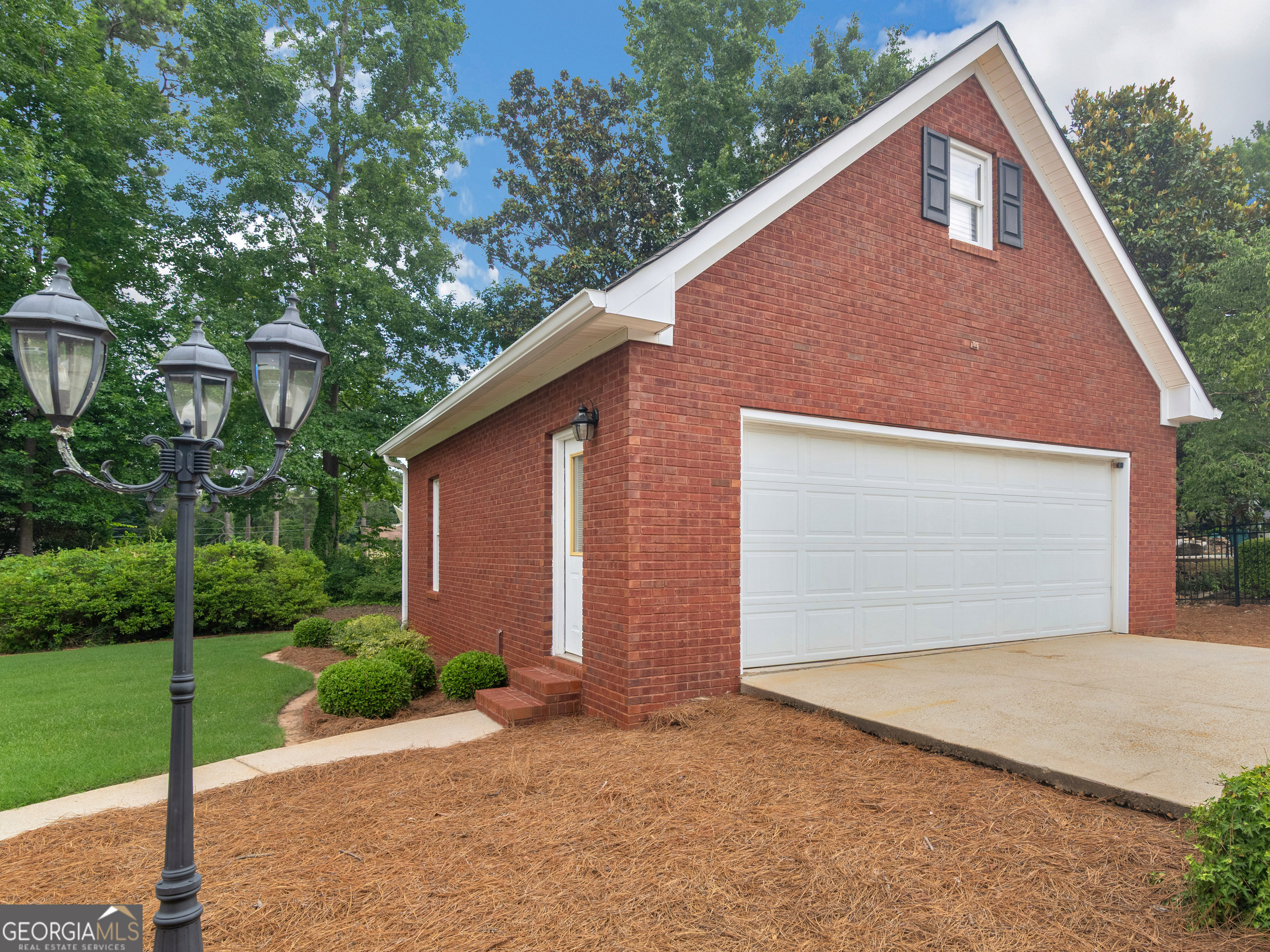 133 Tracy Lane