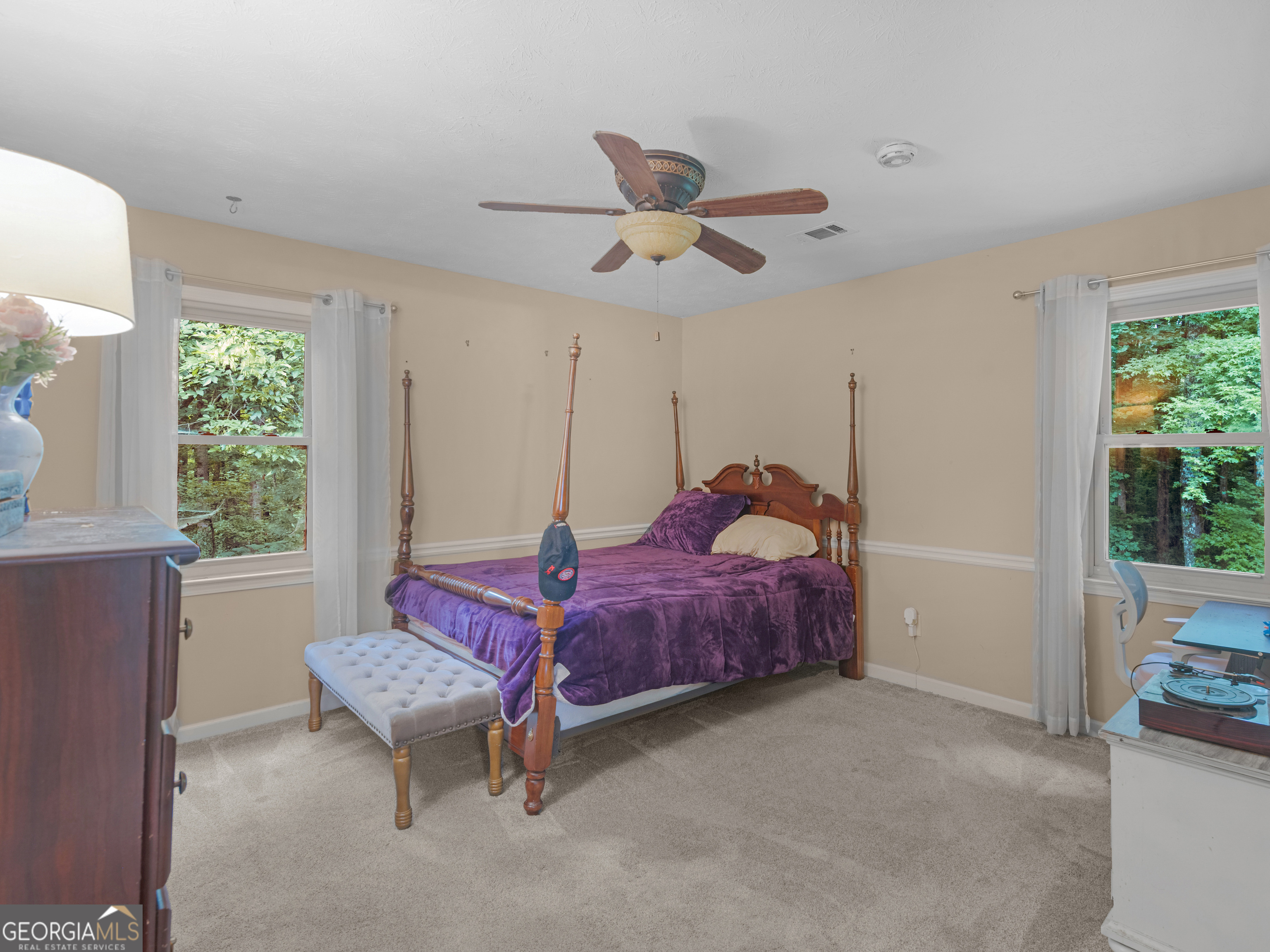 1310 Vineyard Drive SE