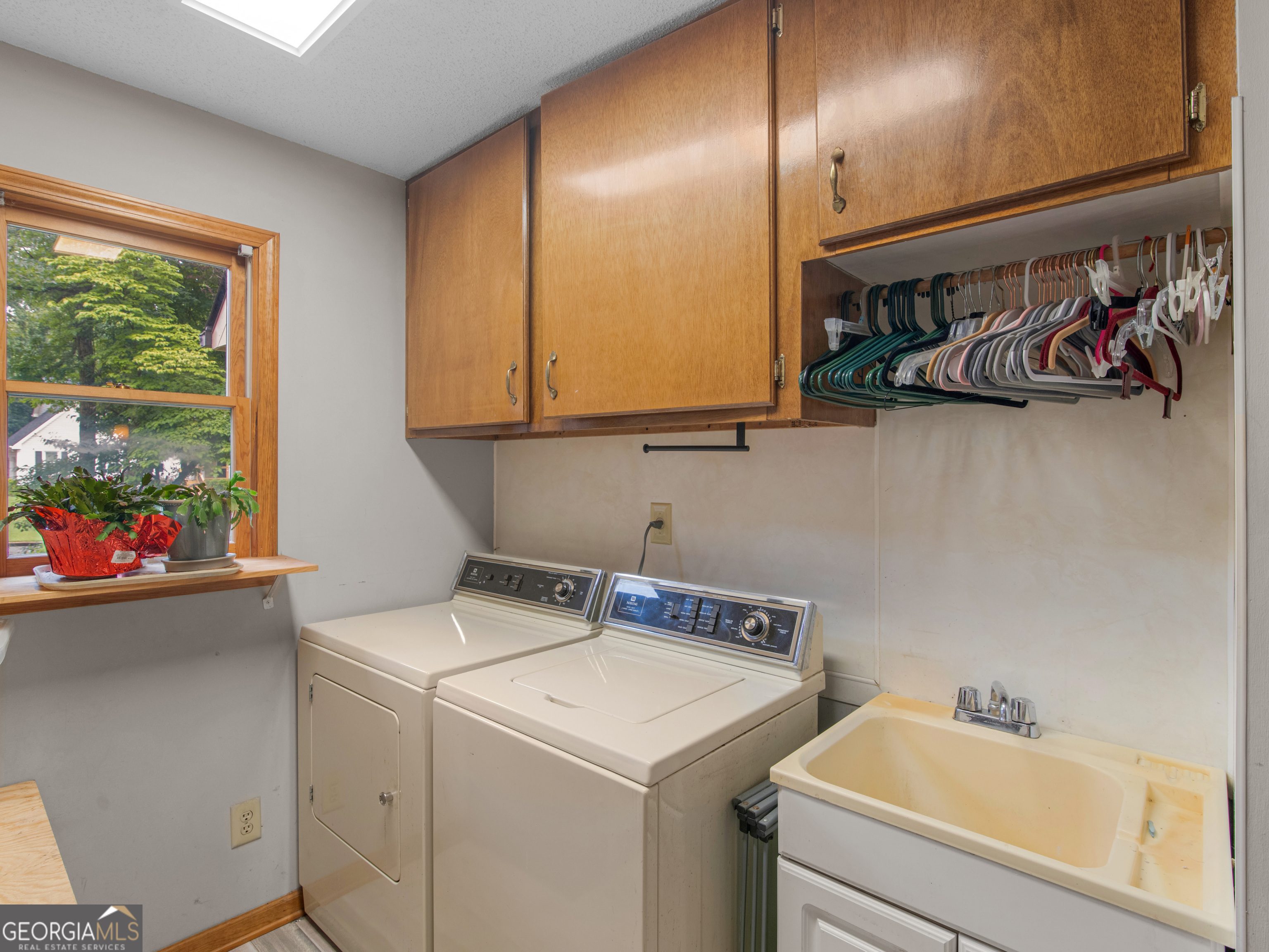330 Lake Ridge Court