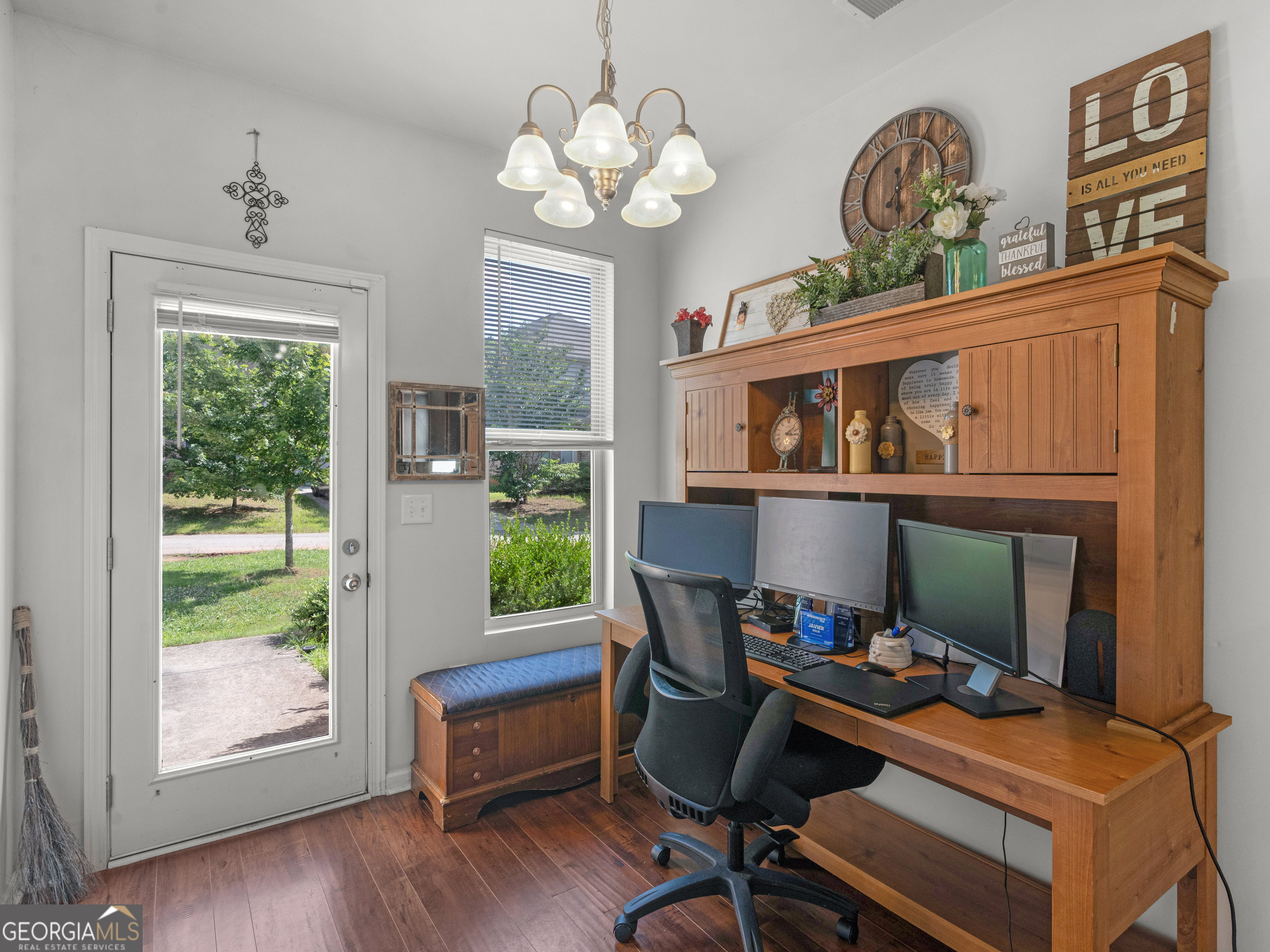 549 Tulip Lane