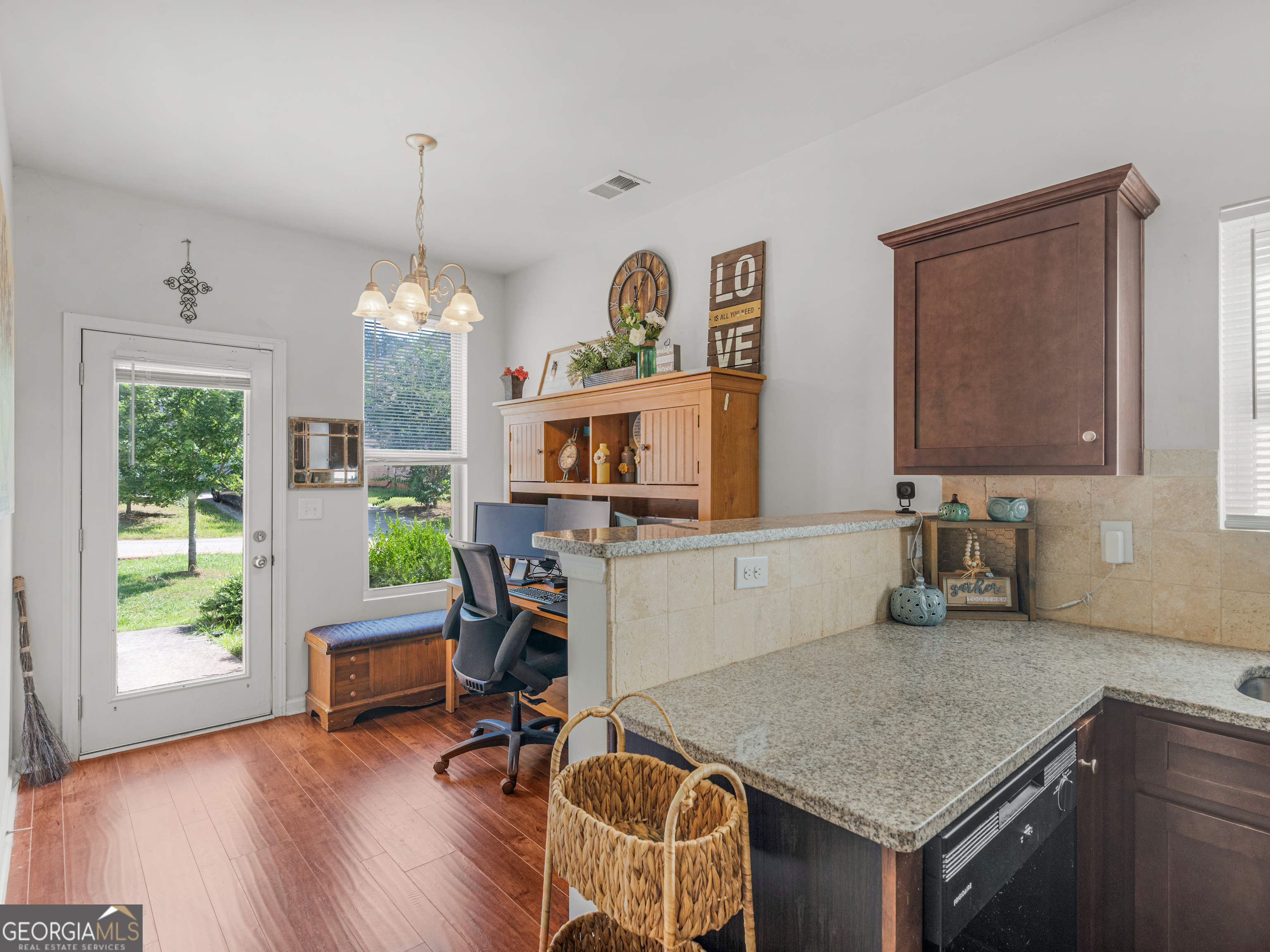 549 Tulip Lane