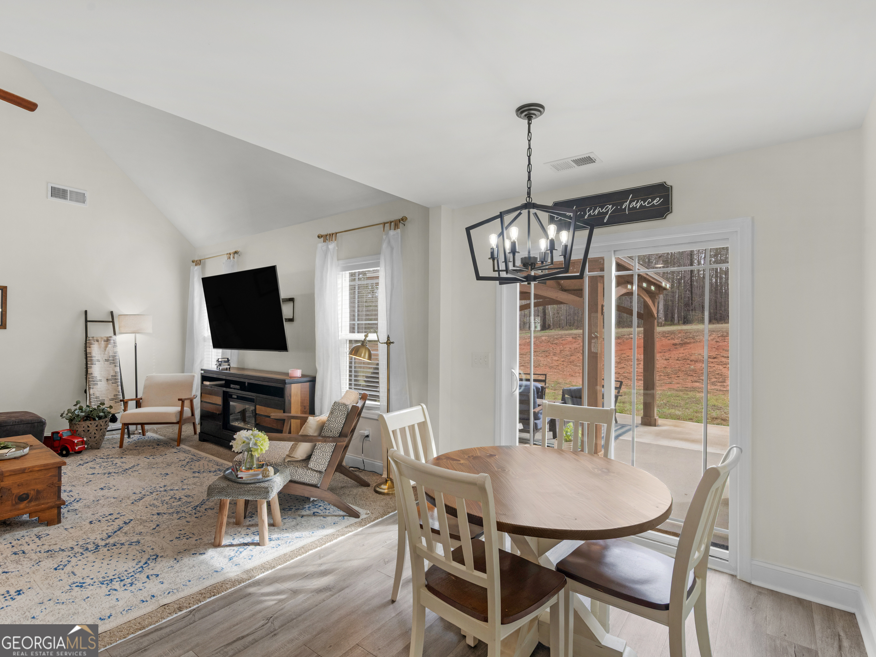 119 Mylee Cove