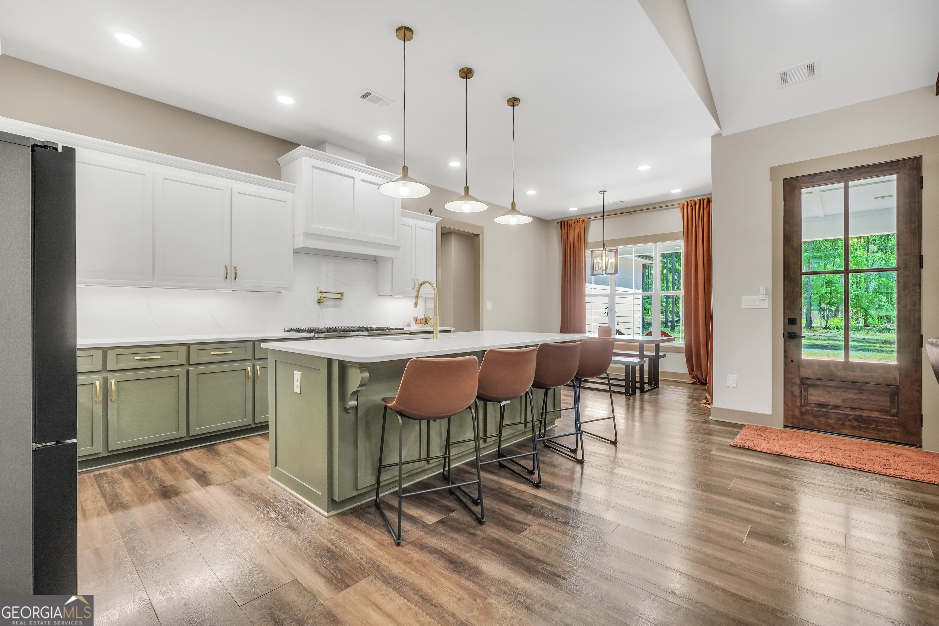 787 Silver Dollar Road