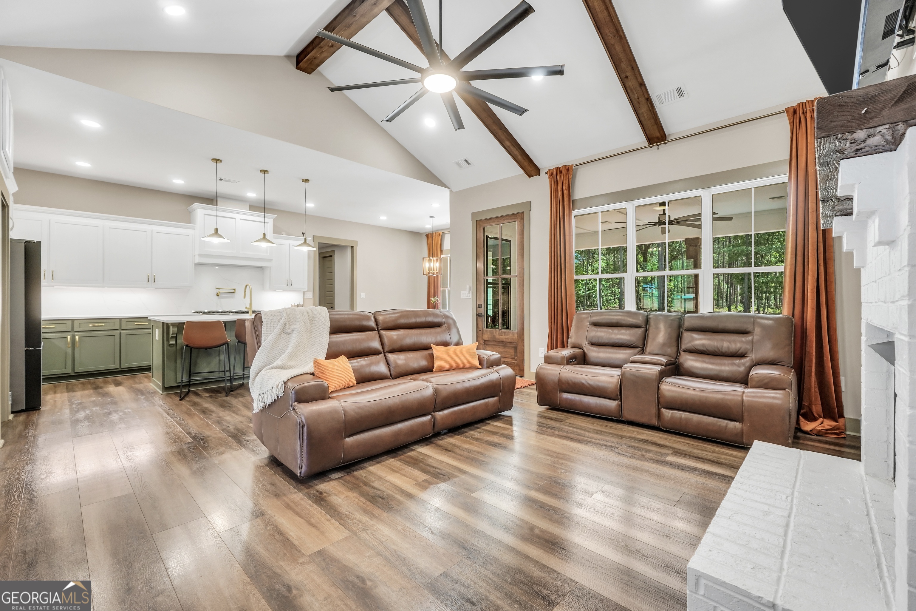 787 Silver Dollar Road