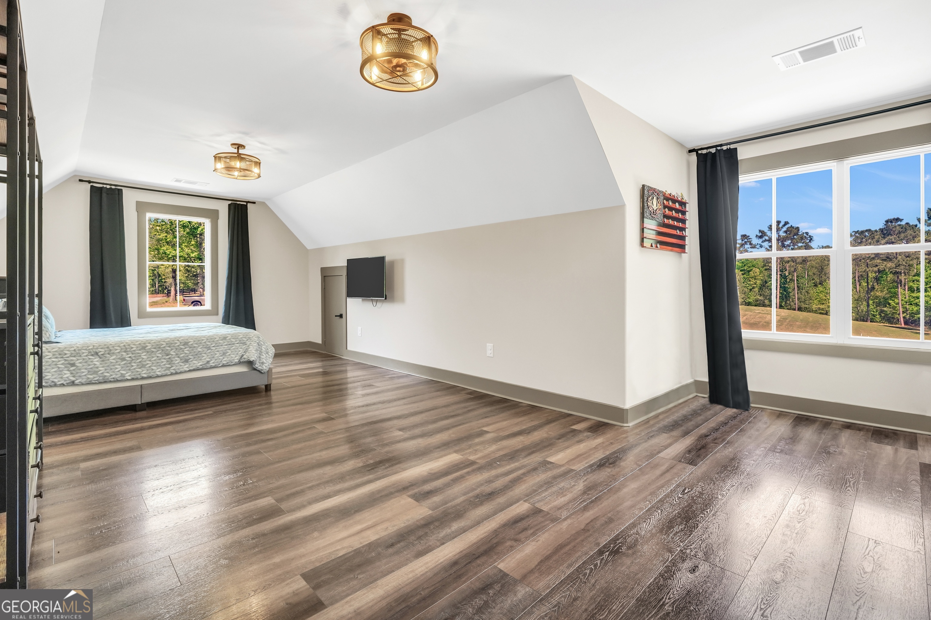 787 Silver Dollar Road