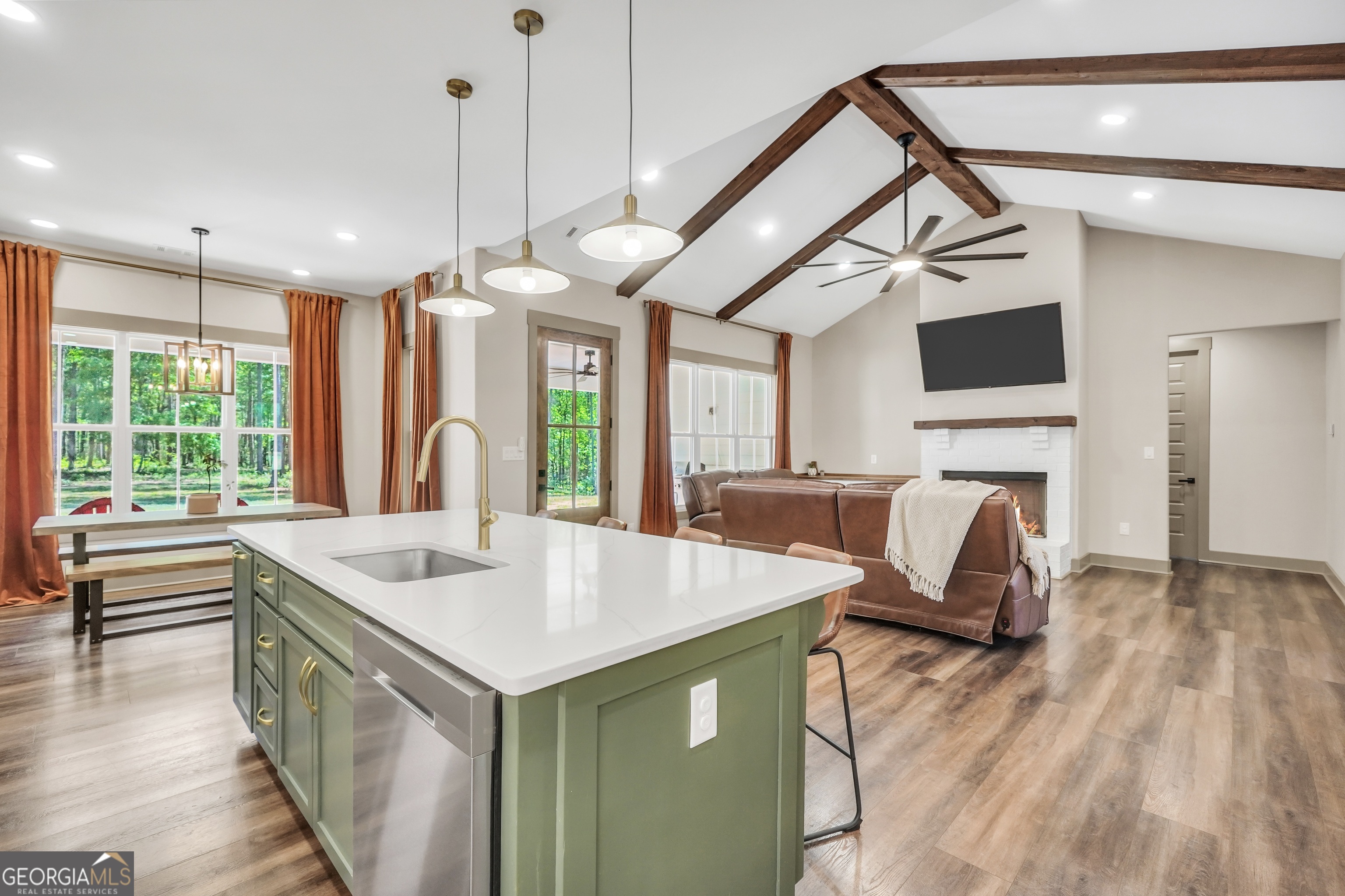 787 Silver Dollar Road
