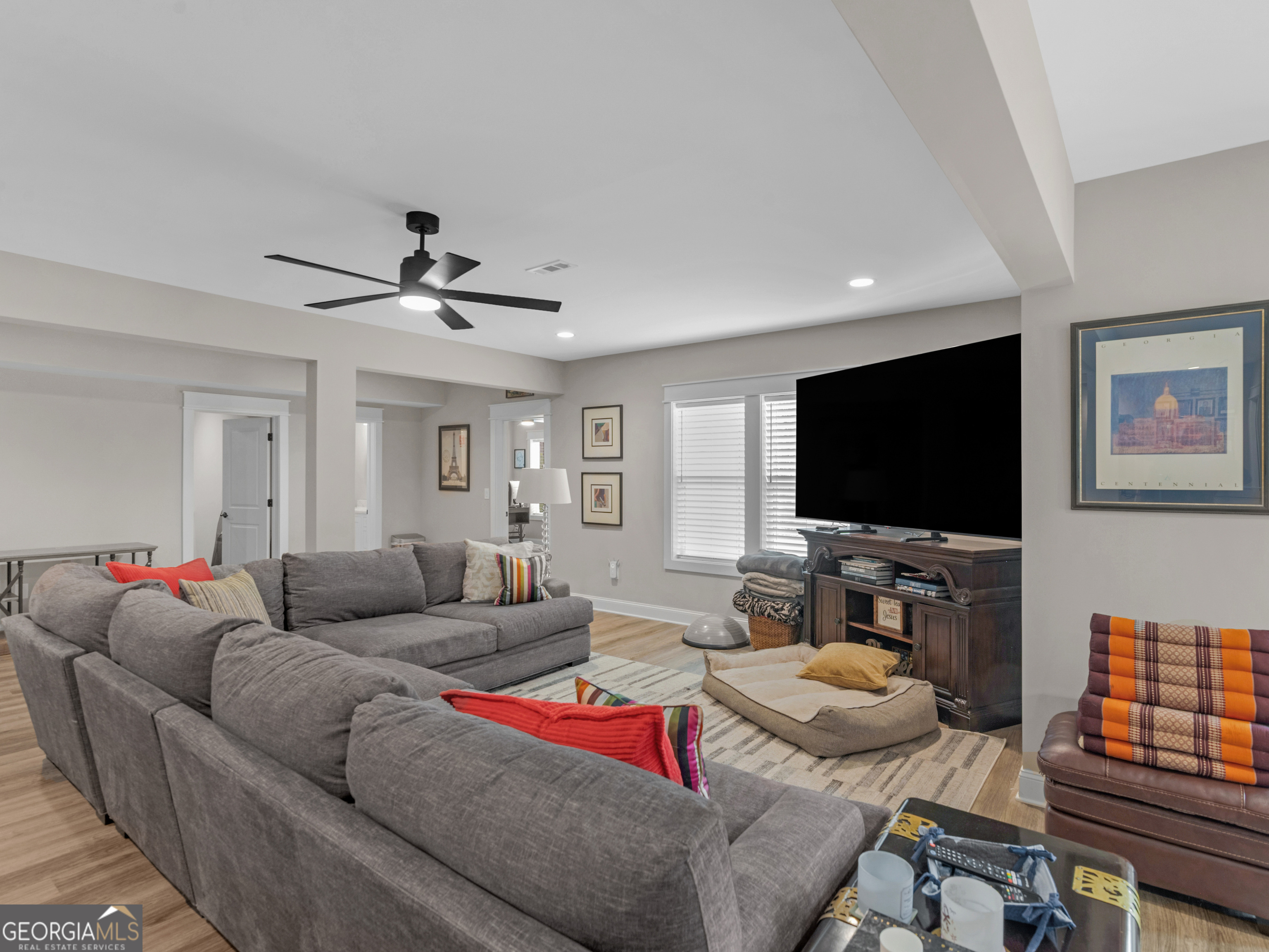 806 Magnolia Walk