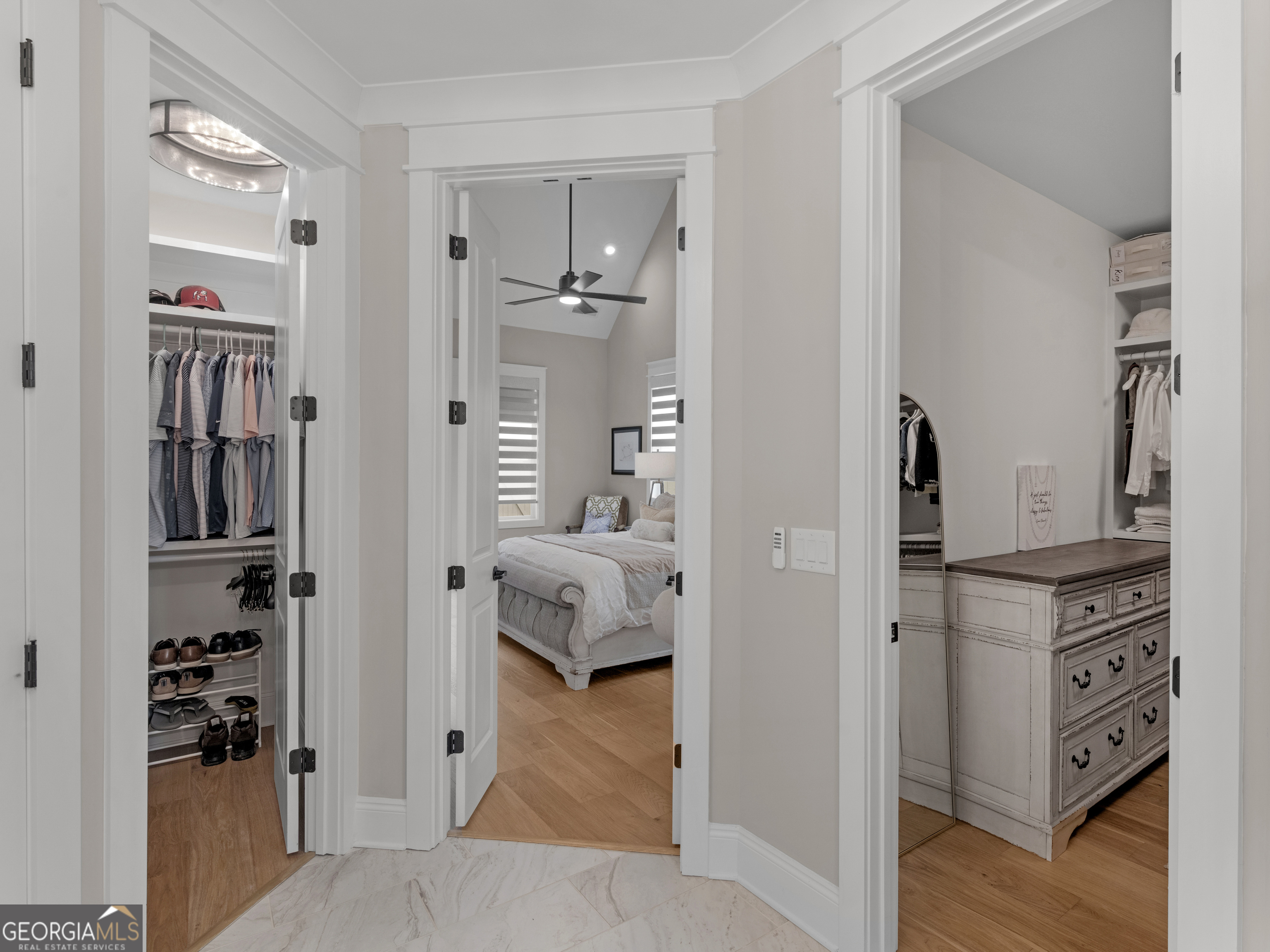 806 Magnolia Walk