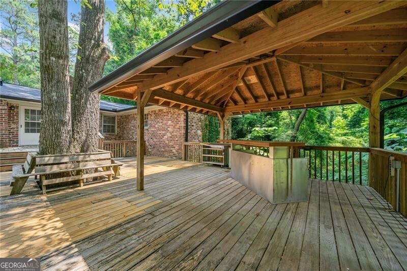 2173 Tanglewood Trail NE