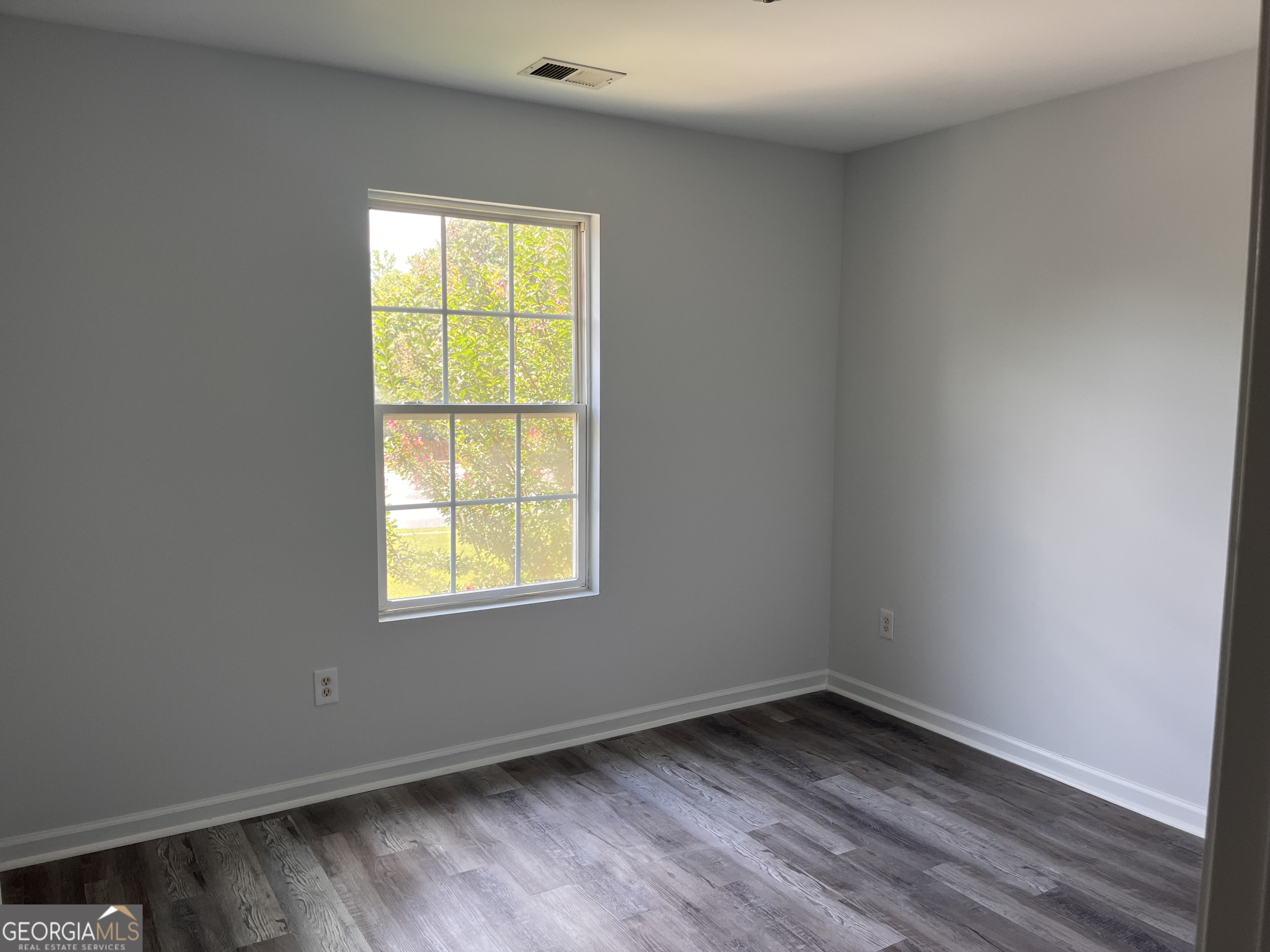 637 Pointe South Parkway
