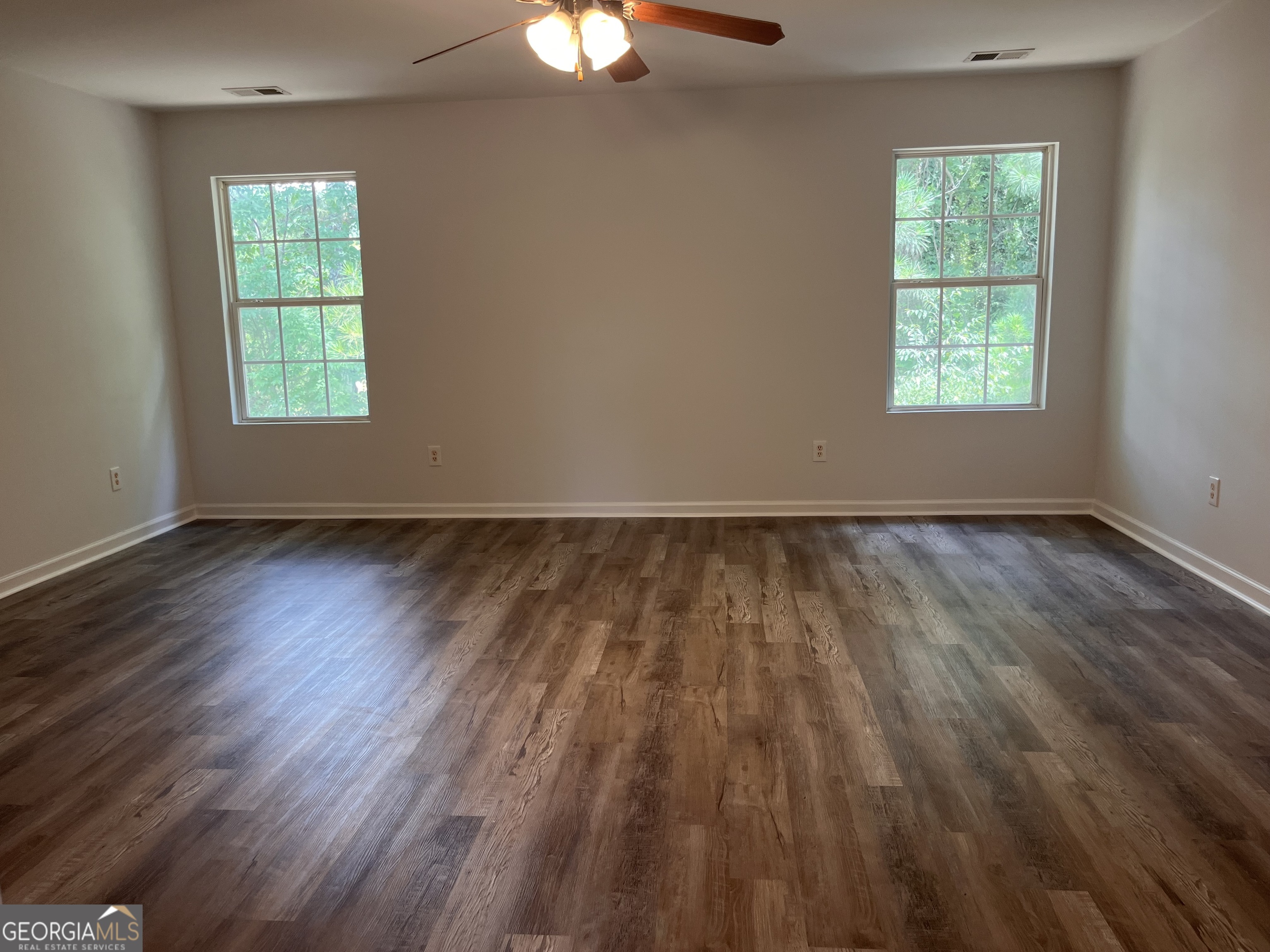 637 Pointe South Parkway