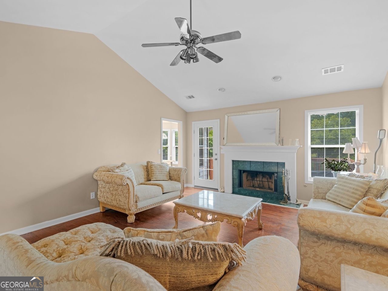 1090 Charter Club Drive