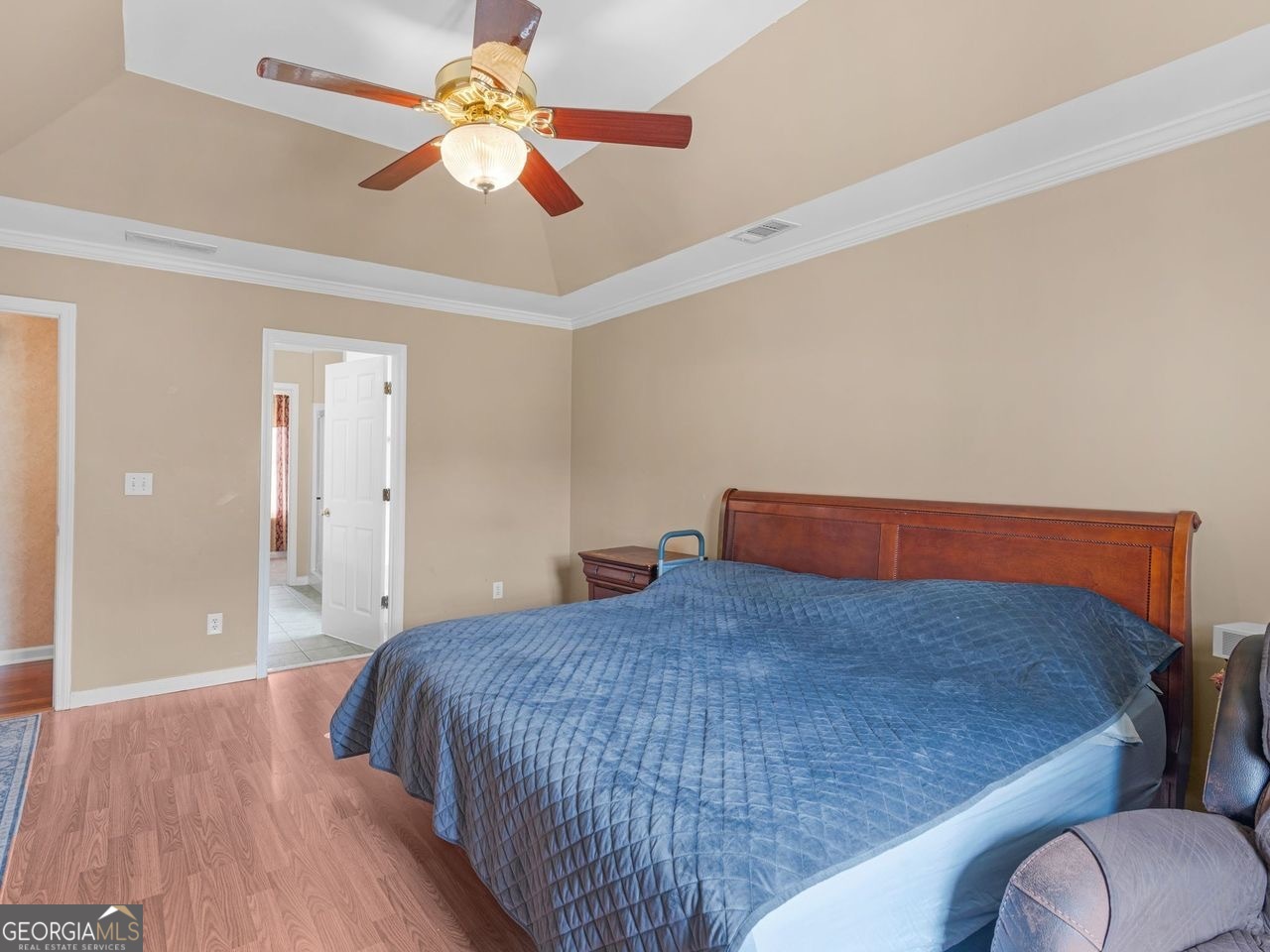 1090 Charter Club Drive