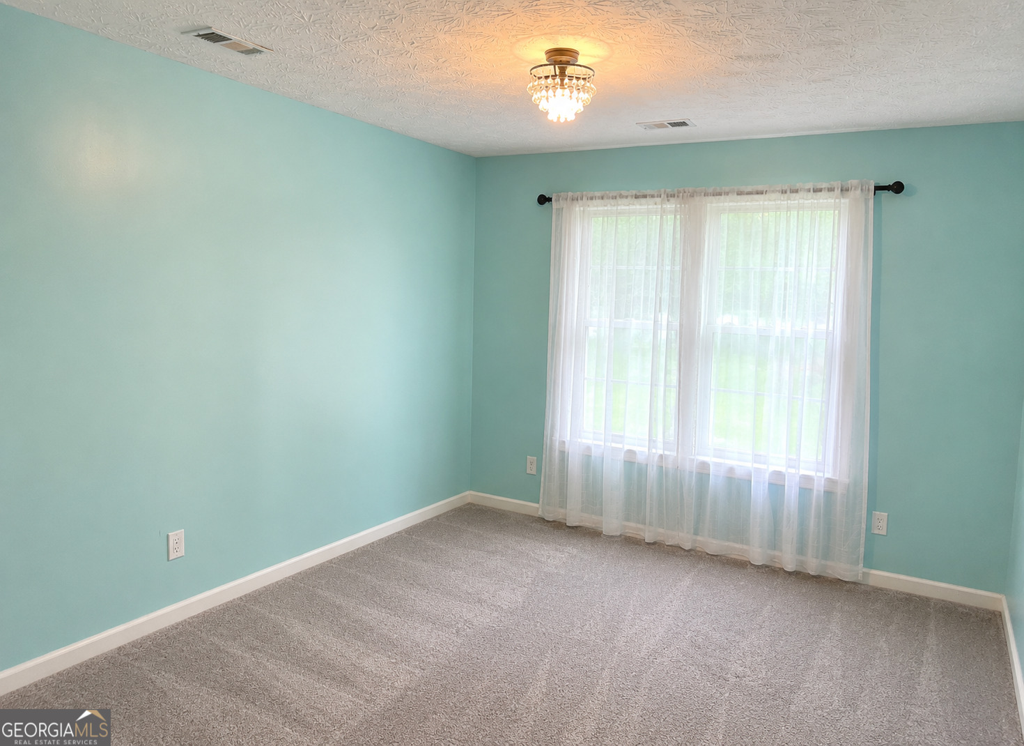 147 Lakeview Road