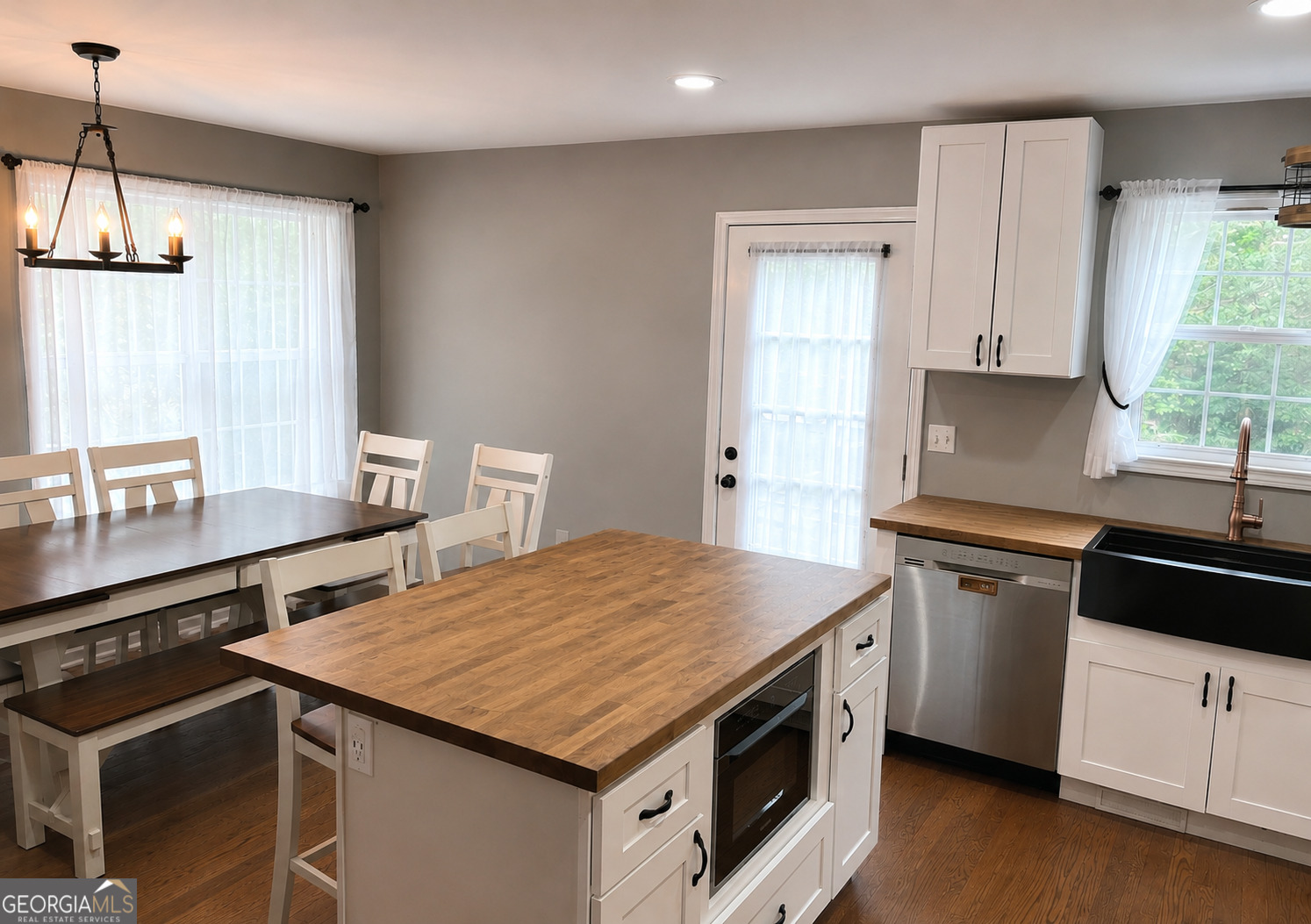 147 Lakeview Road