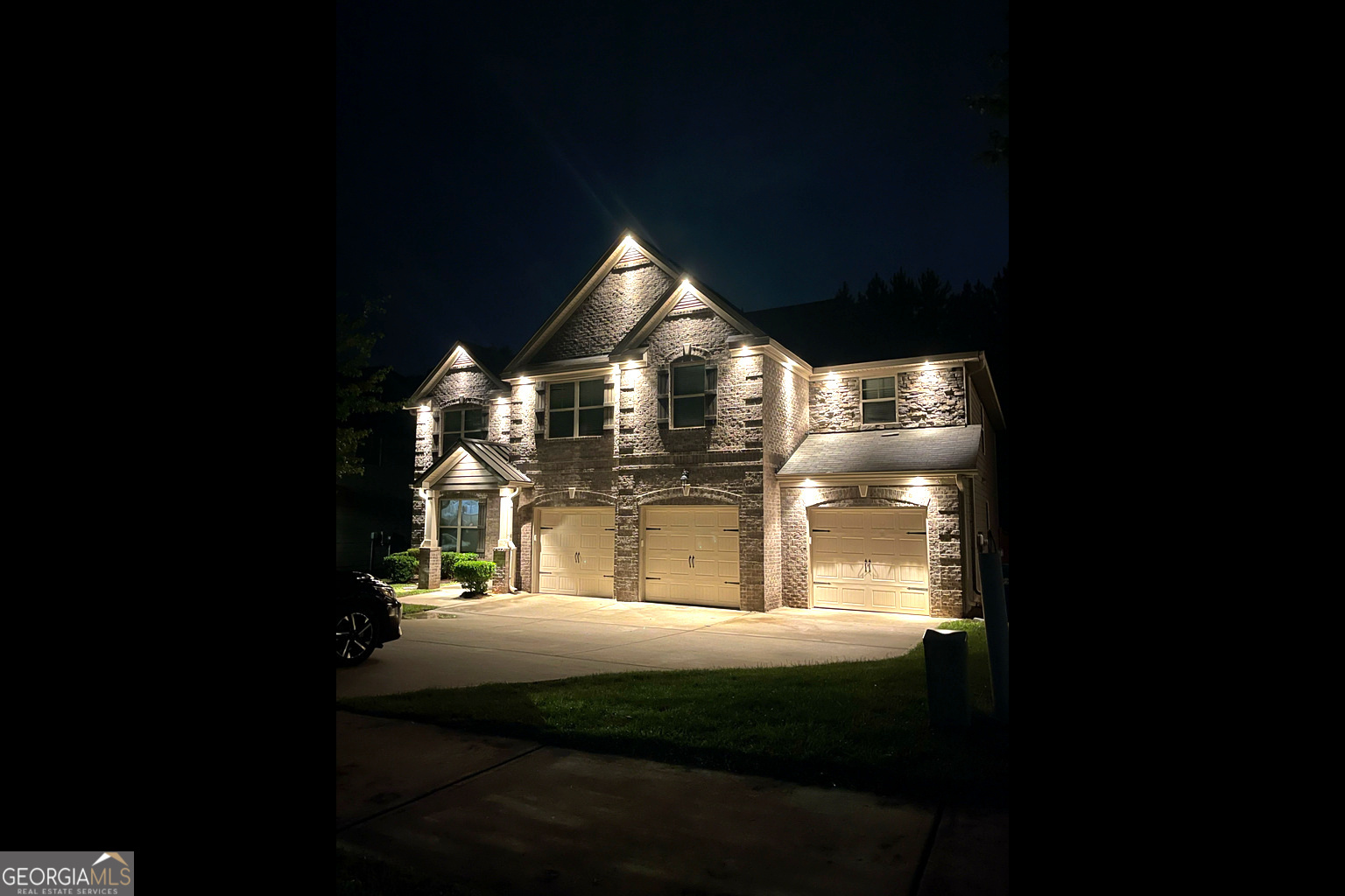 835 Lorrimont Lane