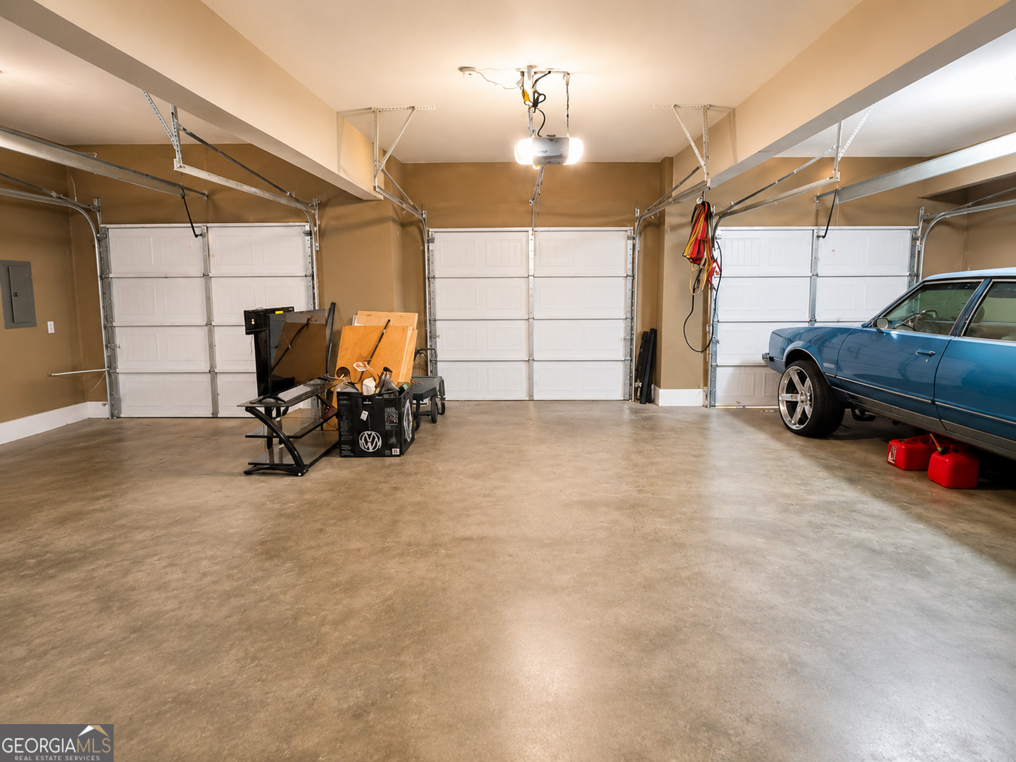 835 Lorrimont Lane