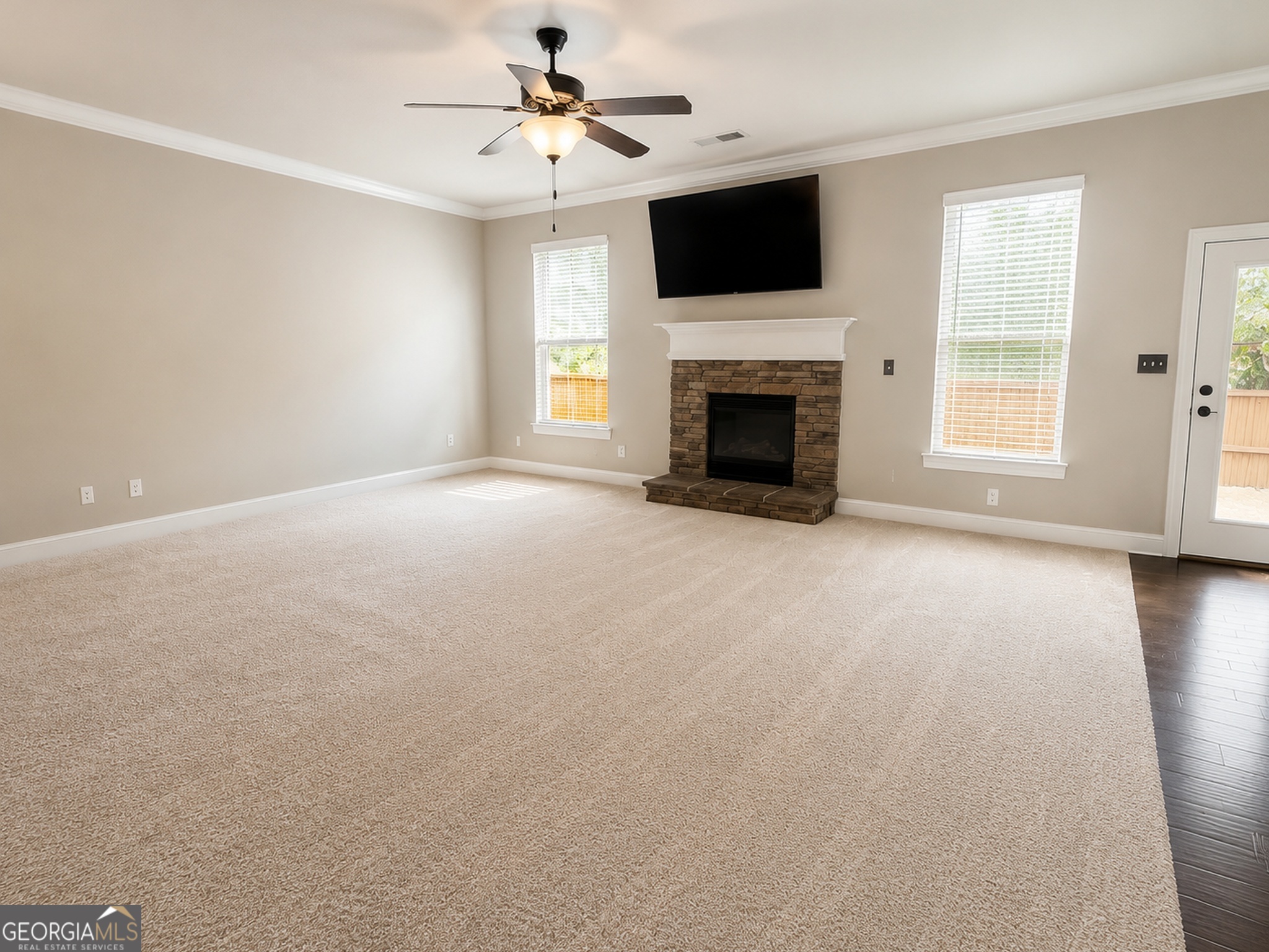835 Lorrimont Lane