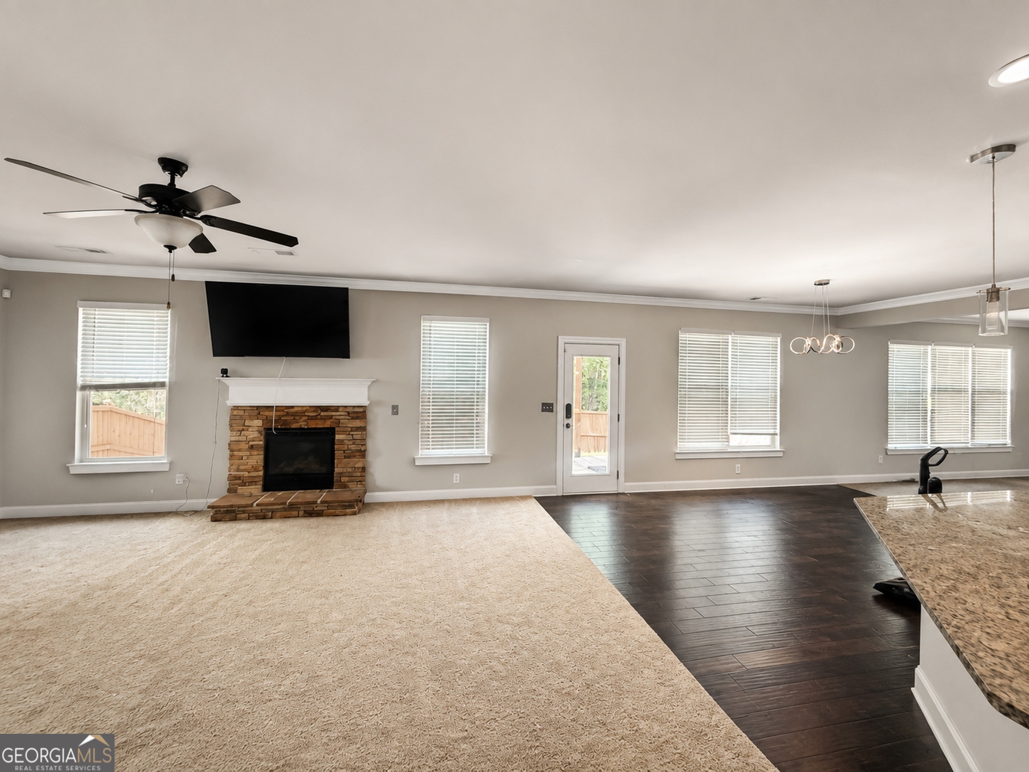 835 Lorrimont Lane