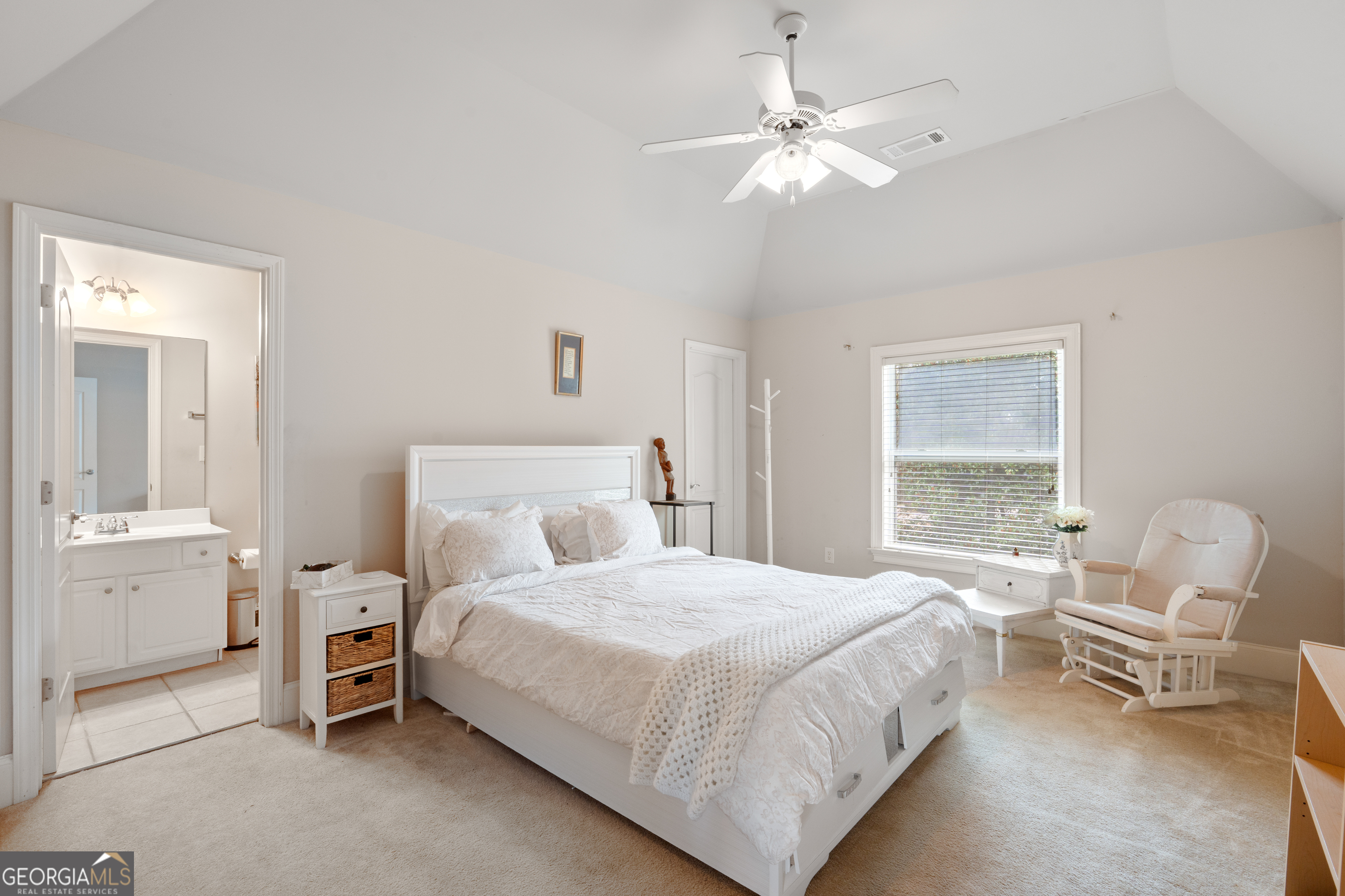 1132 Venetian Lane