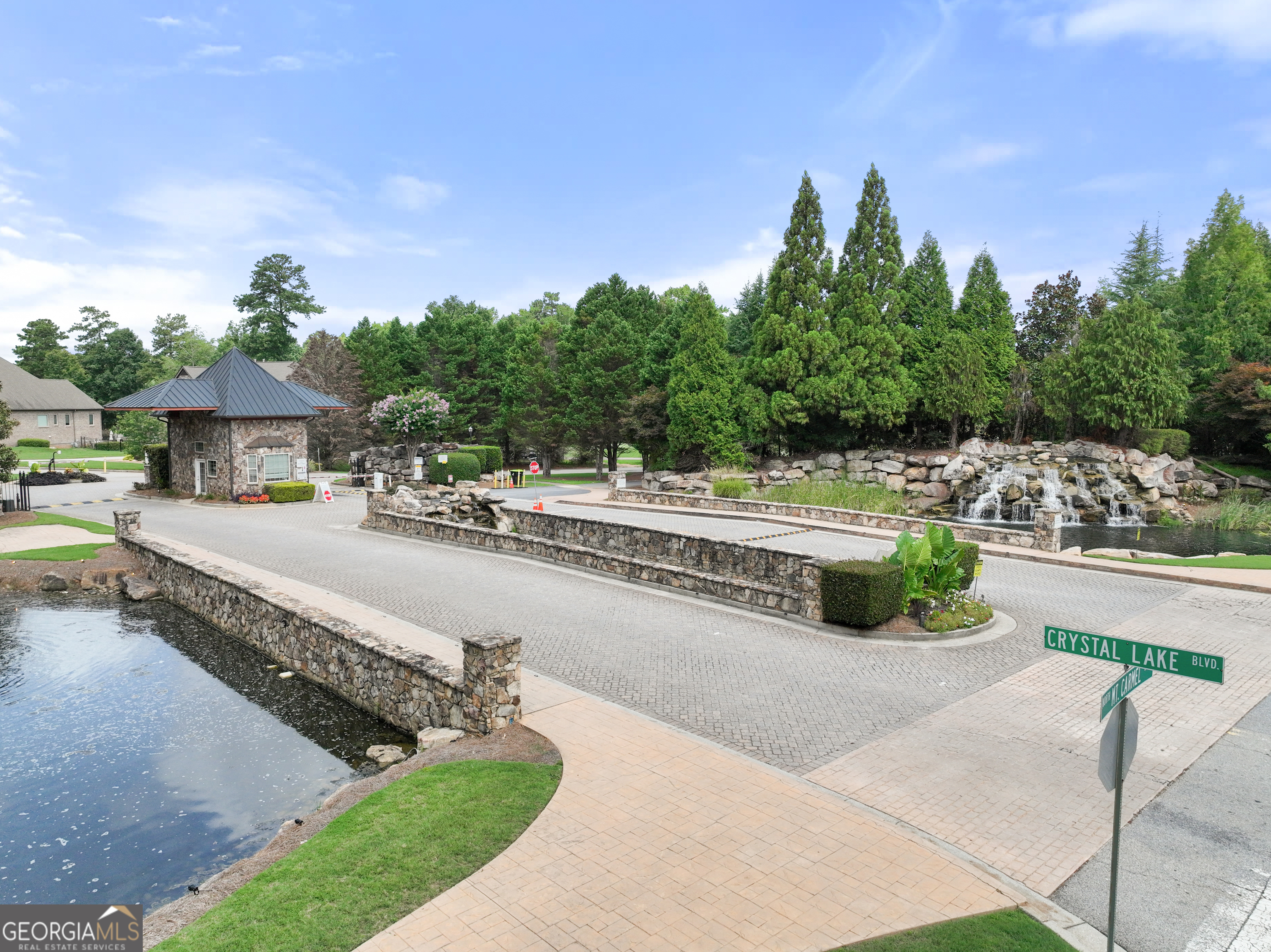 1132 Venetian Lane