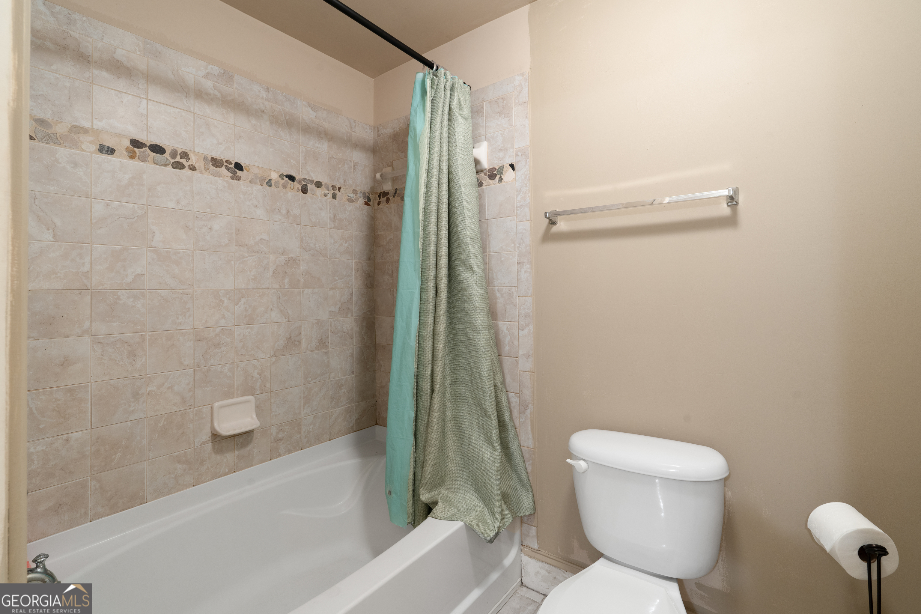 1132 Venetian Lane