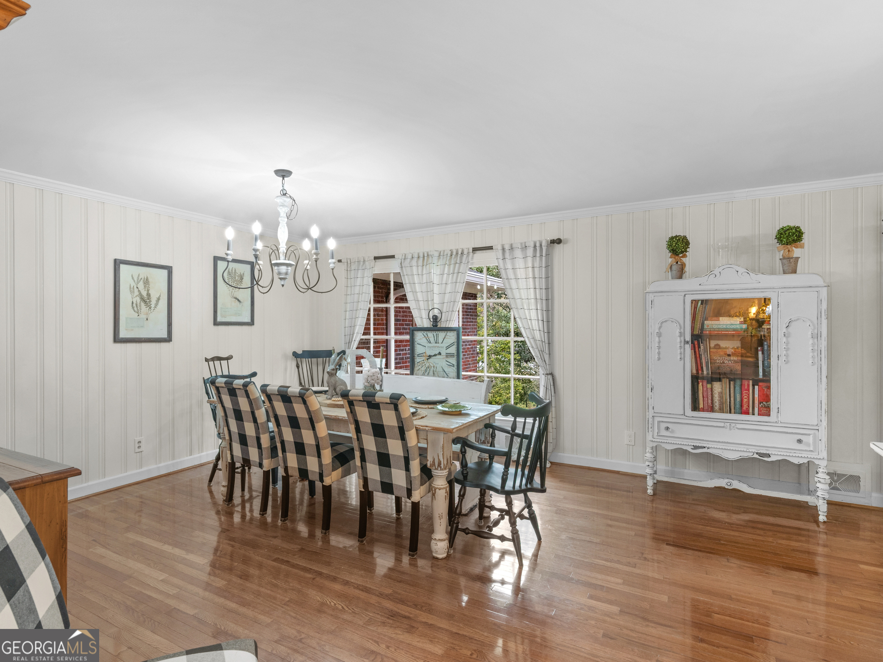 541 Pineridge Road