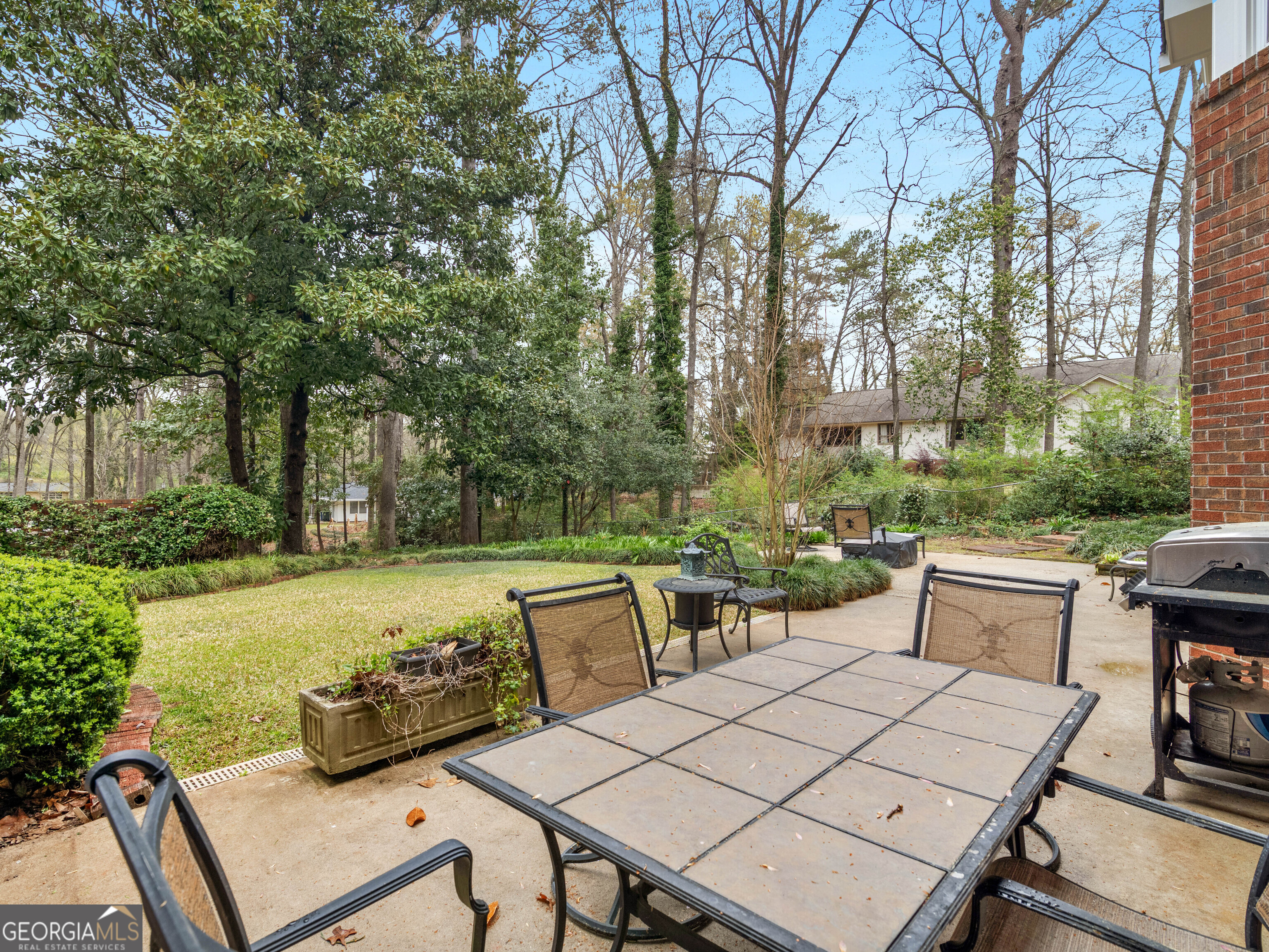 541 Pineridge Road
