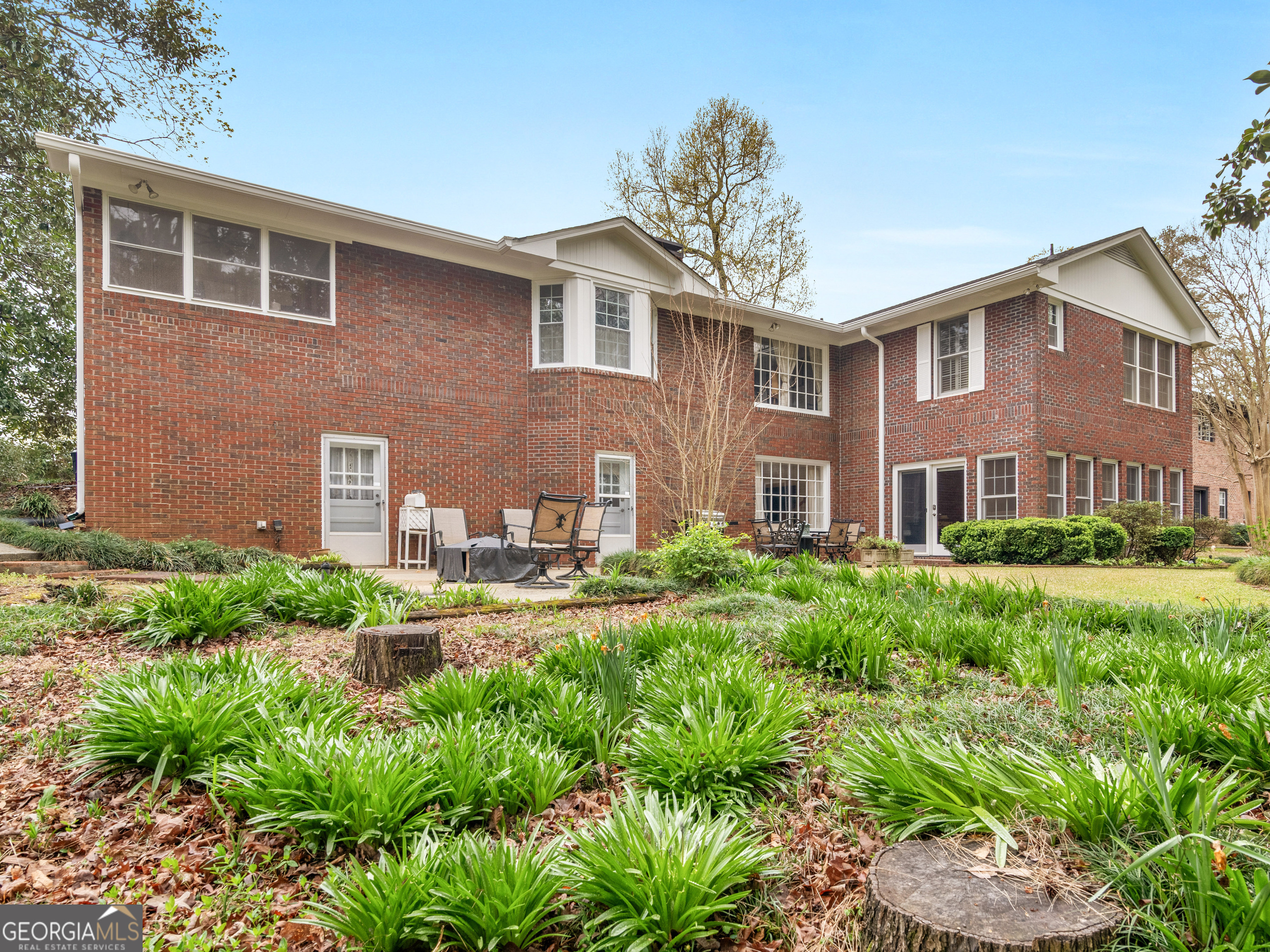 541 Pineridge Road