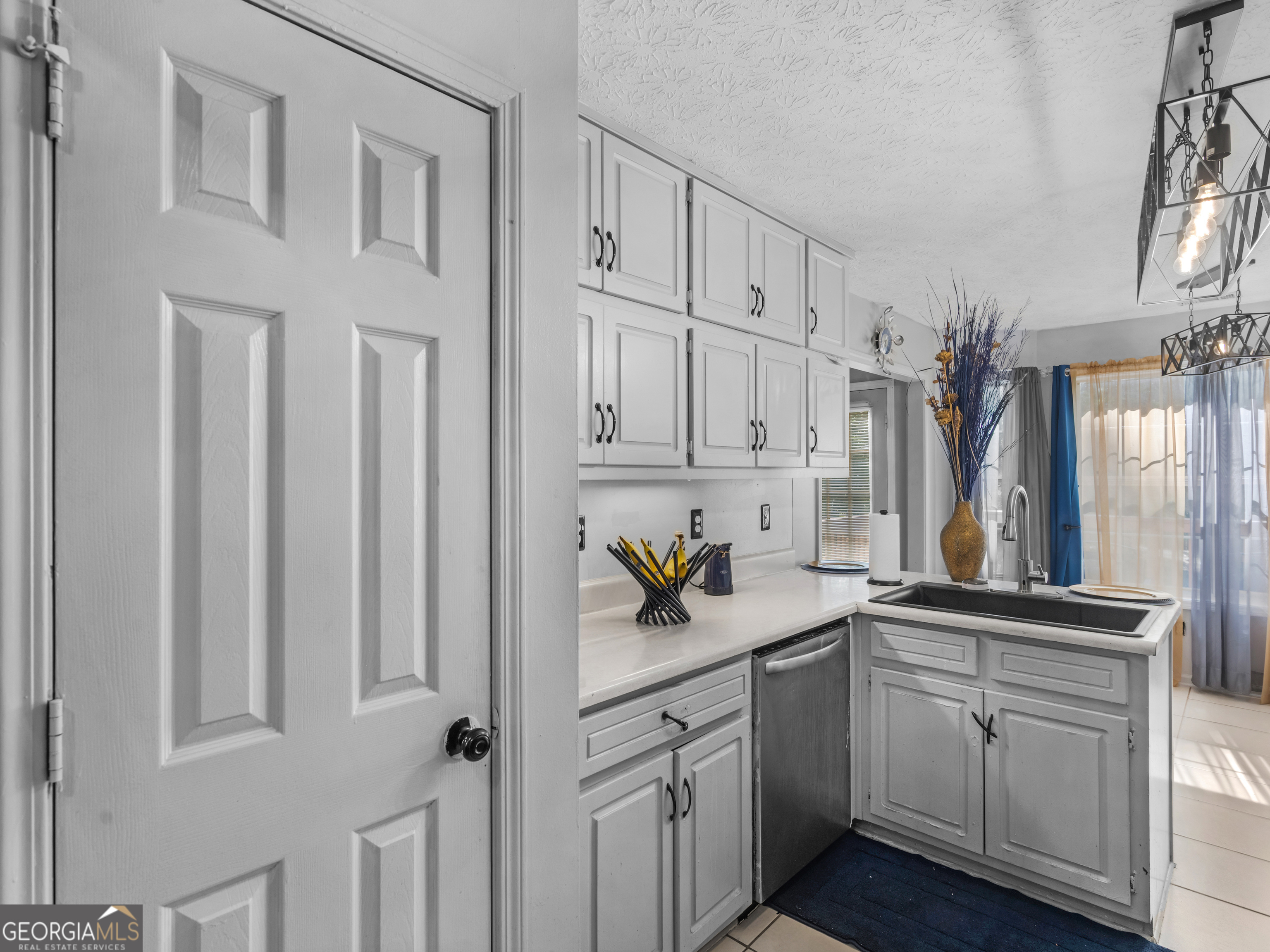 1401 Aberdeen Court