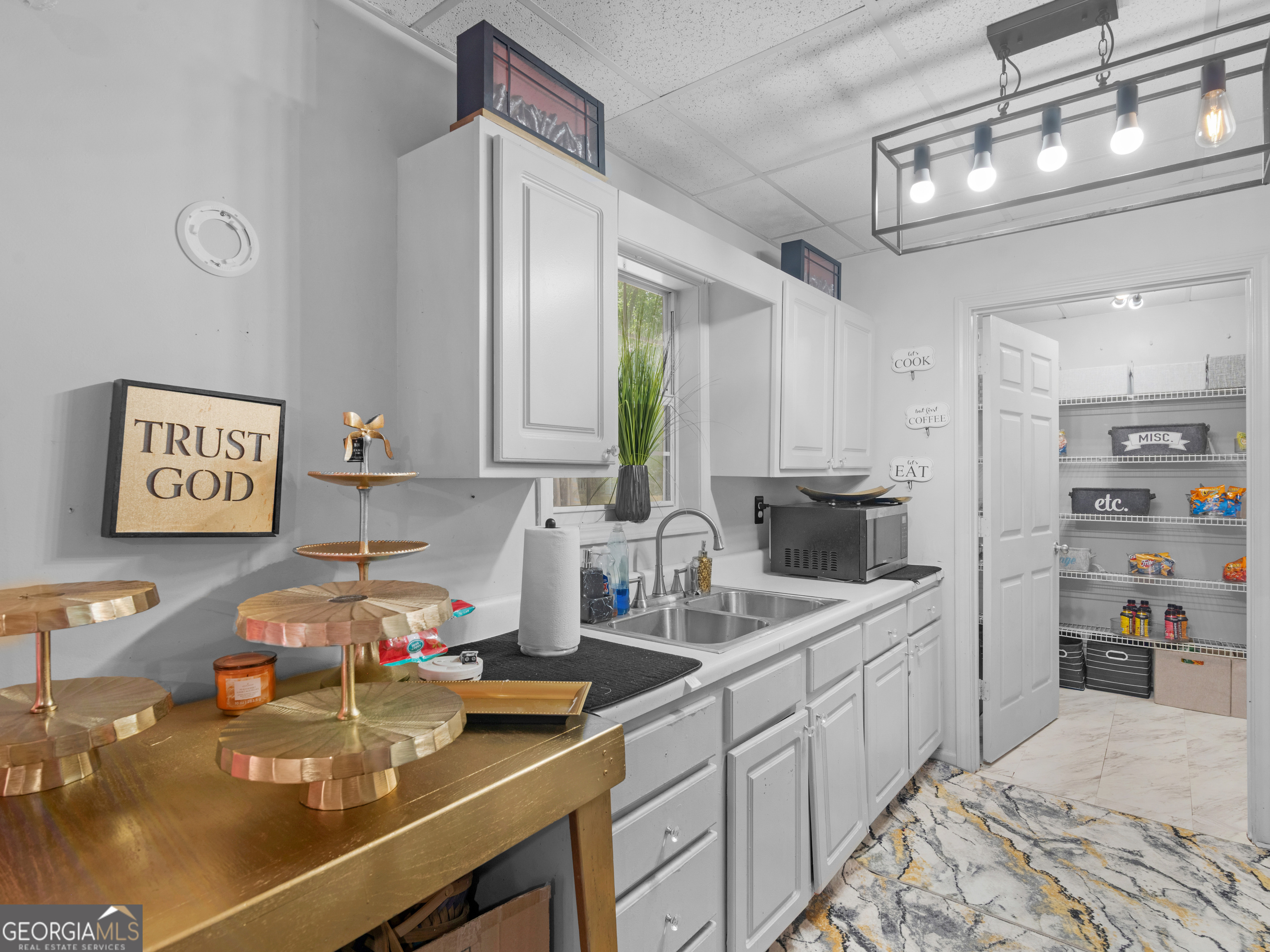 1401 Aberdeen Court