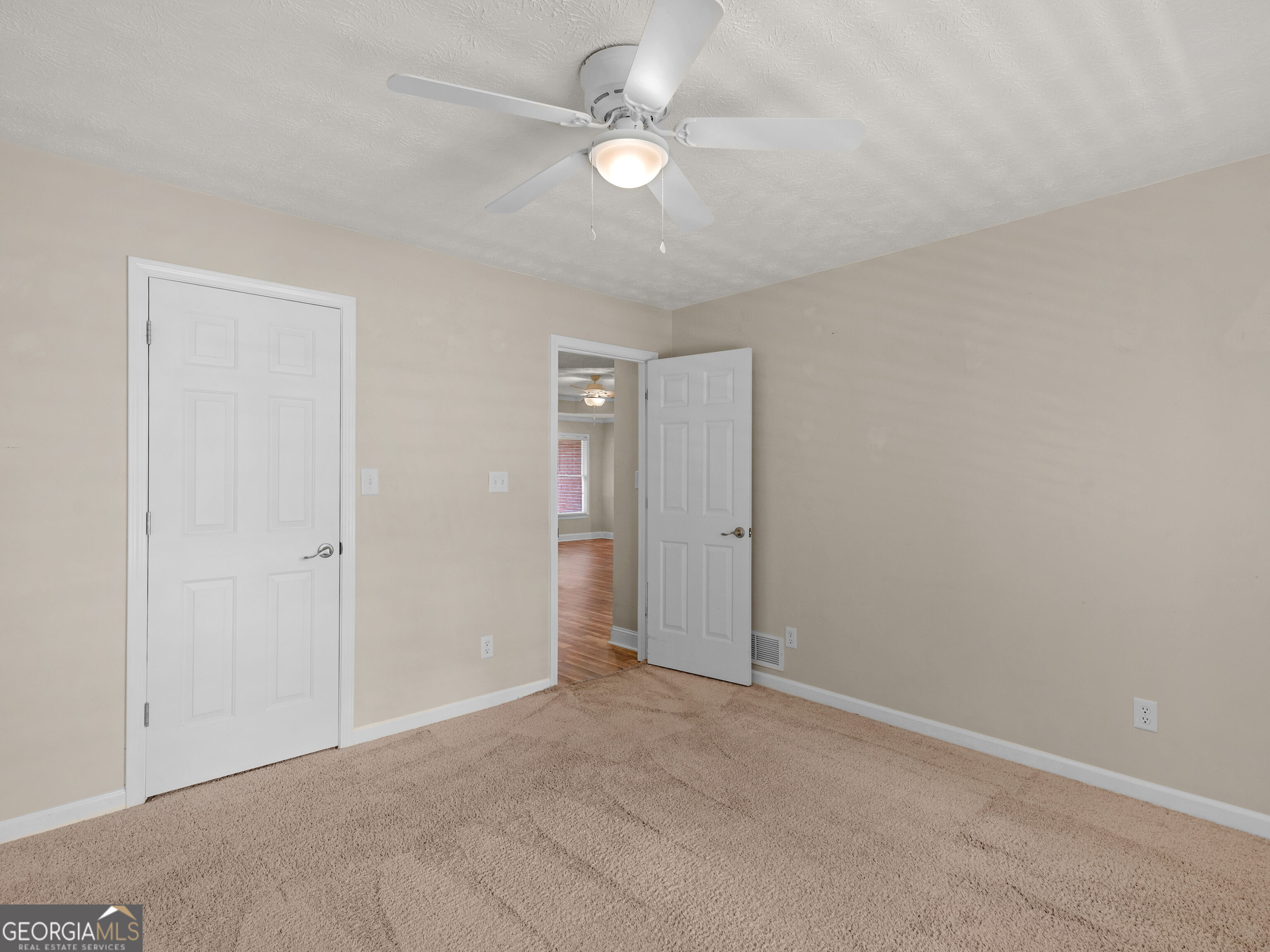 517 Hamlin Road
