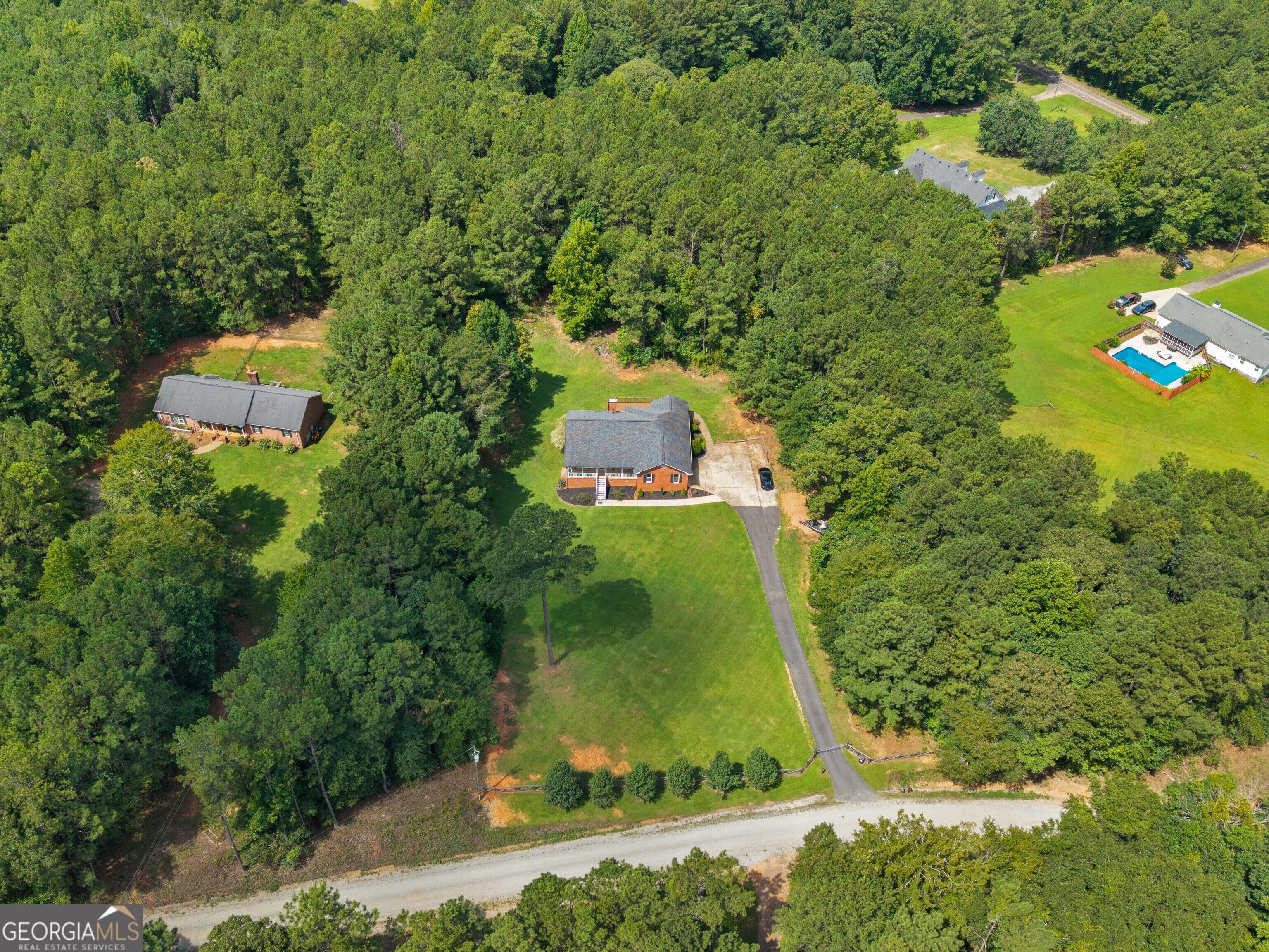 517 Hamlin Road