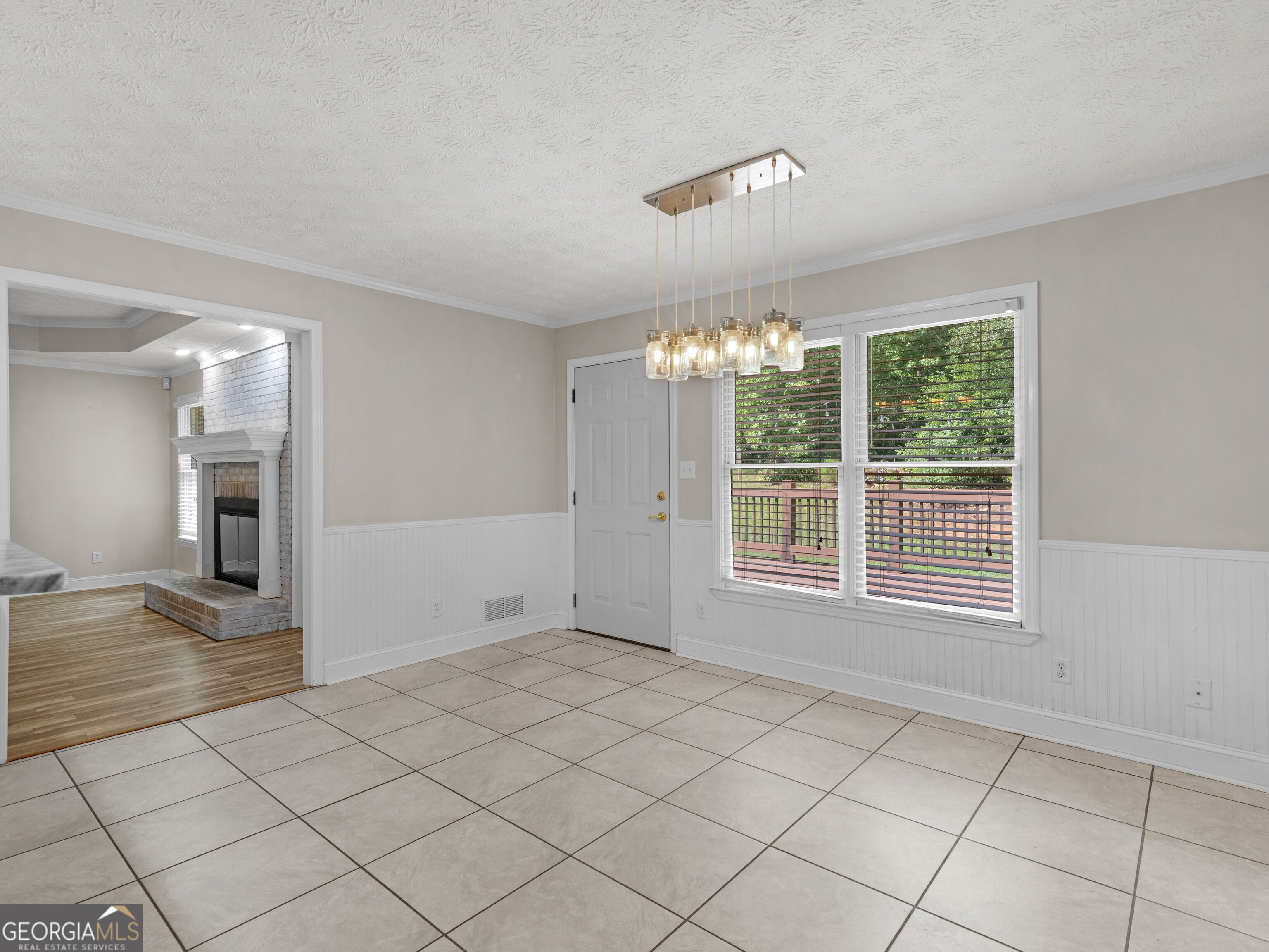 517 Hamlin Road
