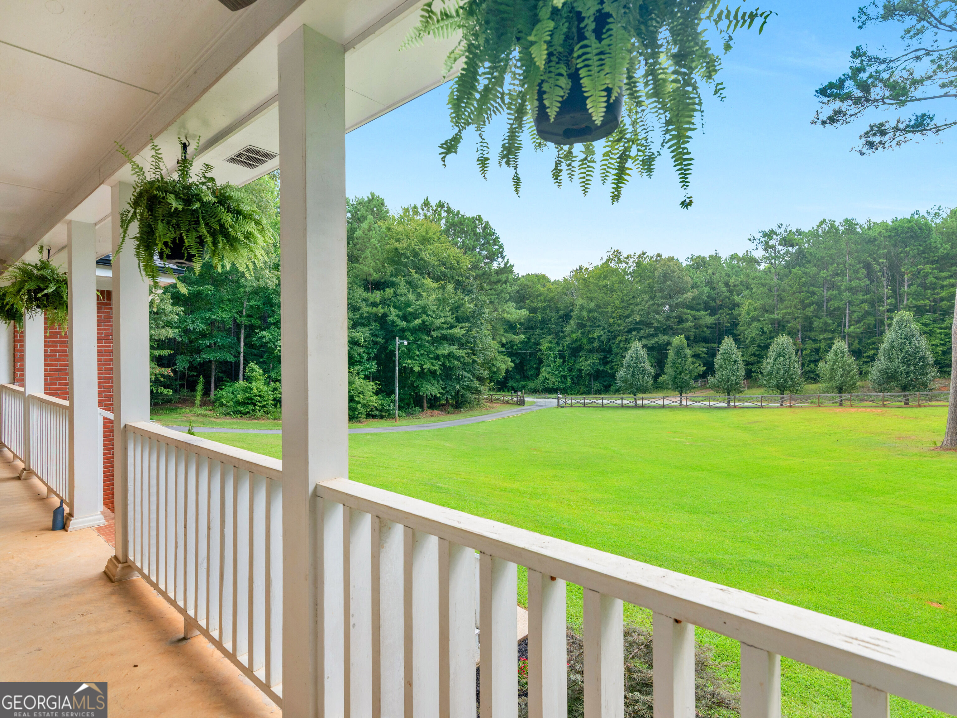 517 Hamlin Road