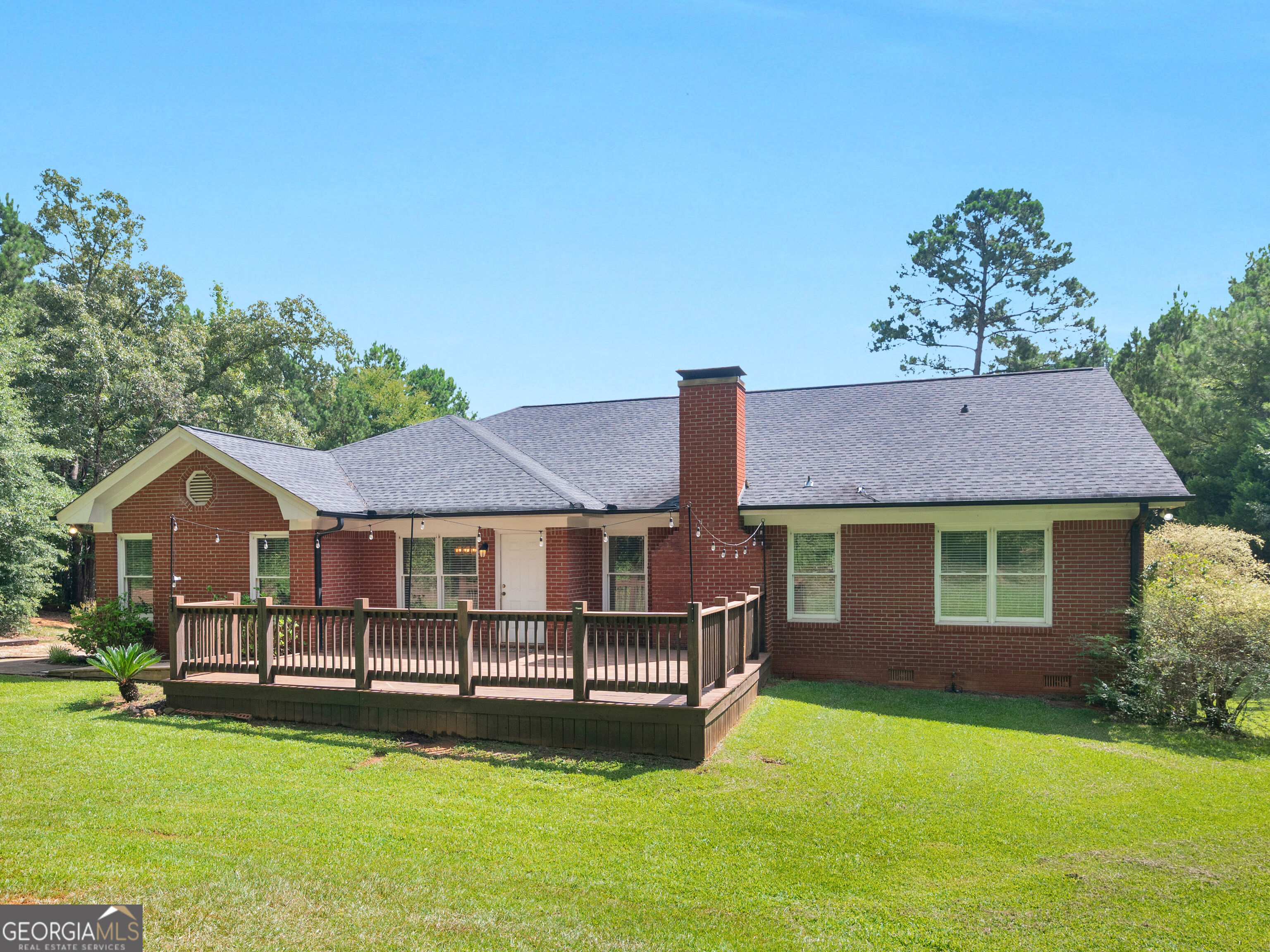 517 Hamlin Road