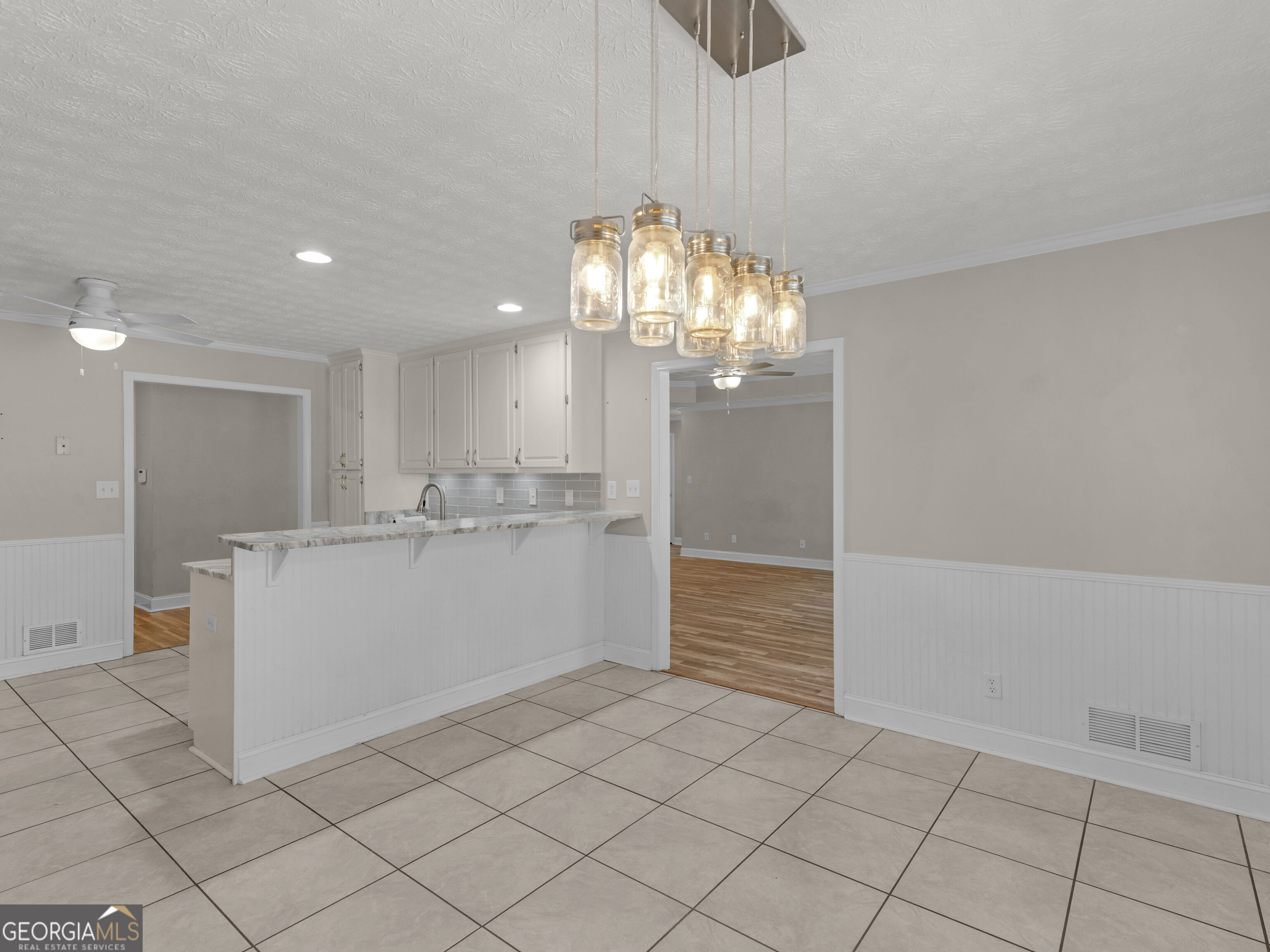 517 Hamlin Road