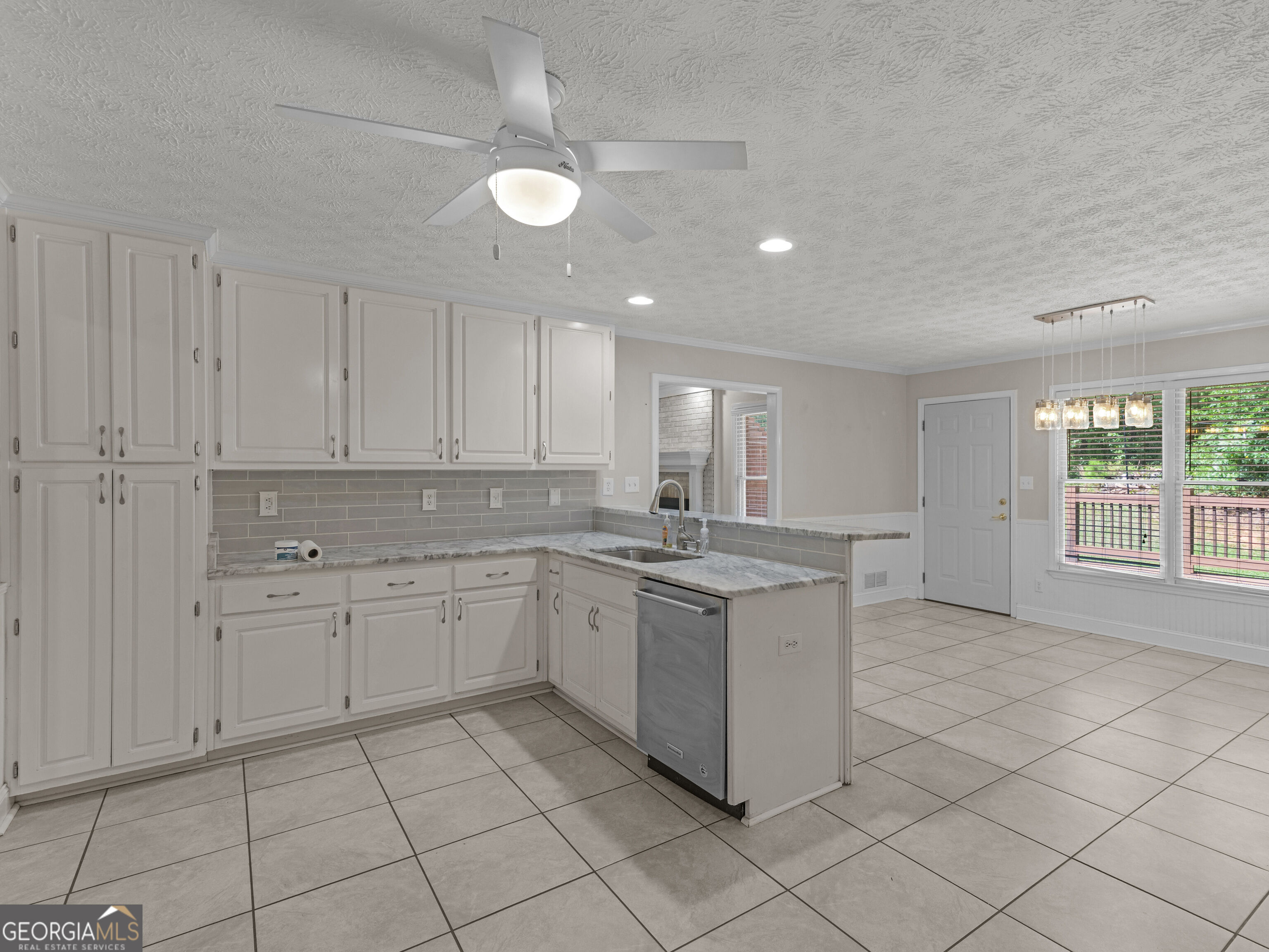 517 Hamlin Road
