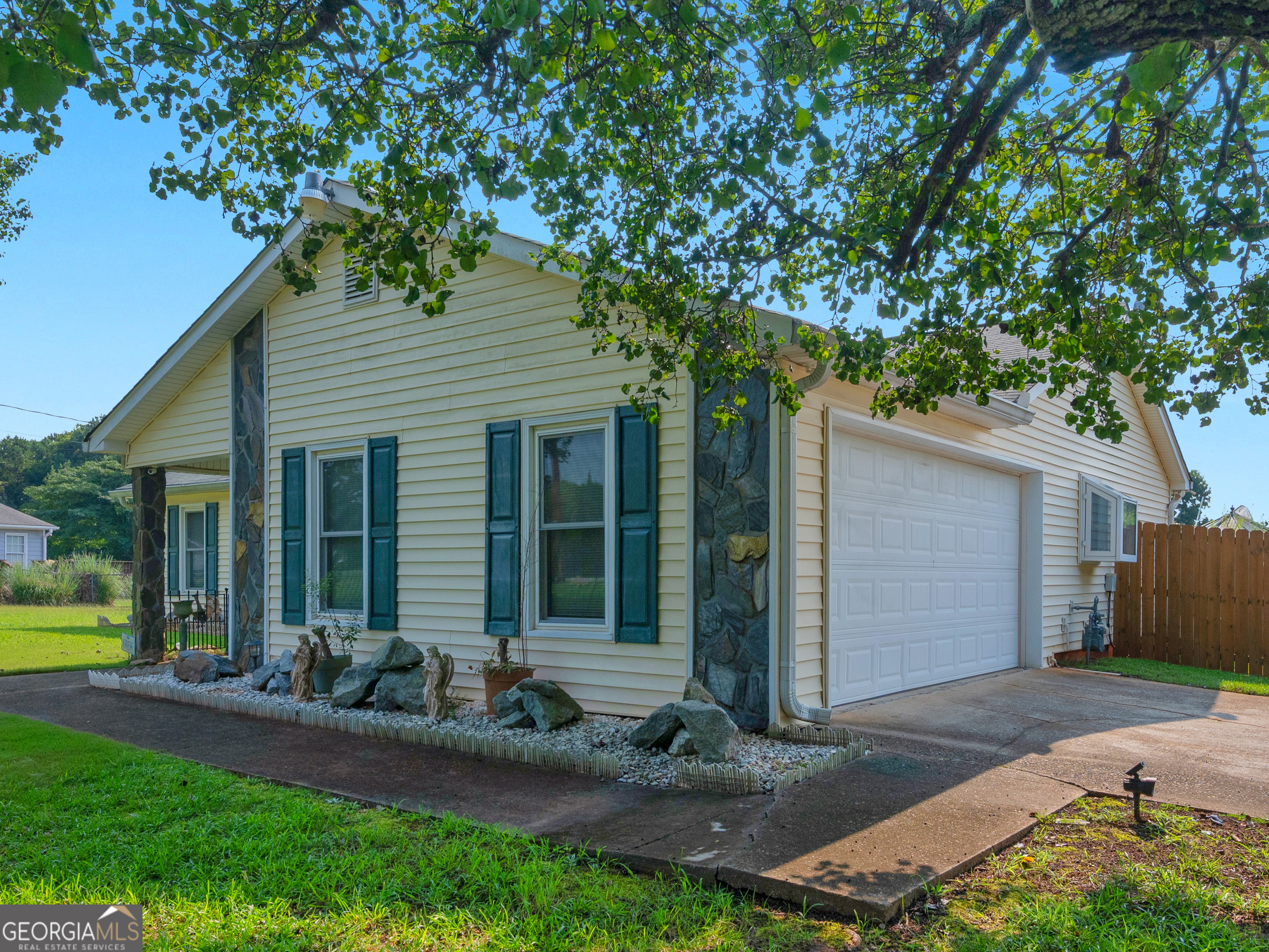 109 Summerfield Drive