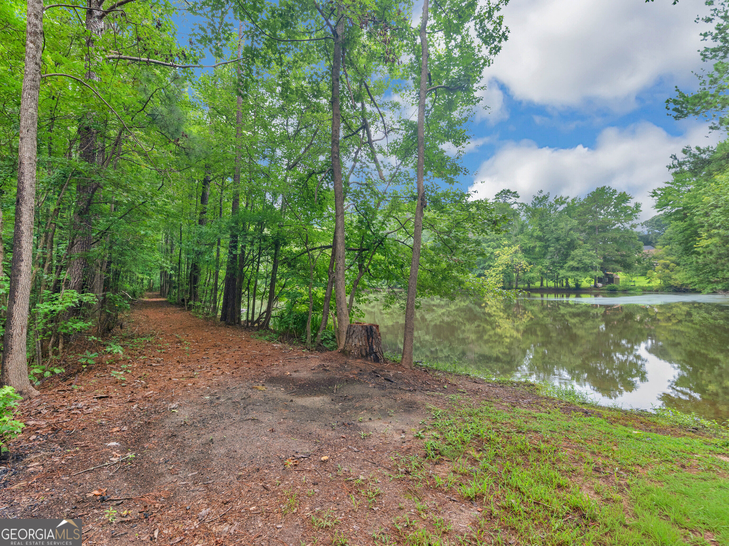 50 Ridge Pointe