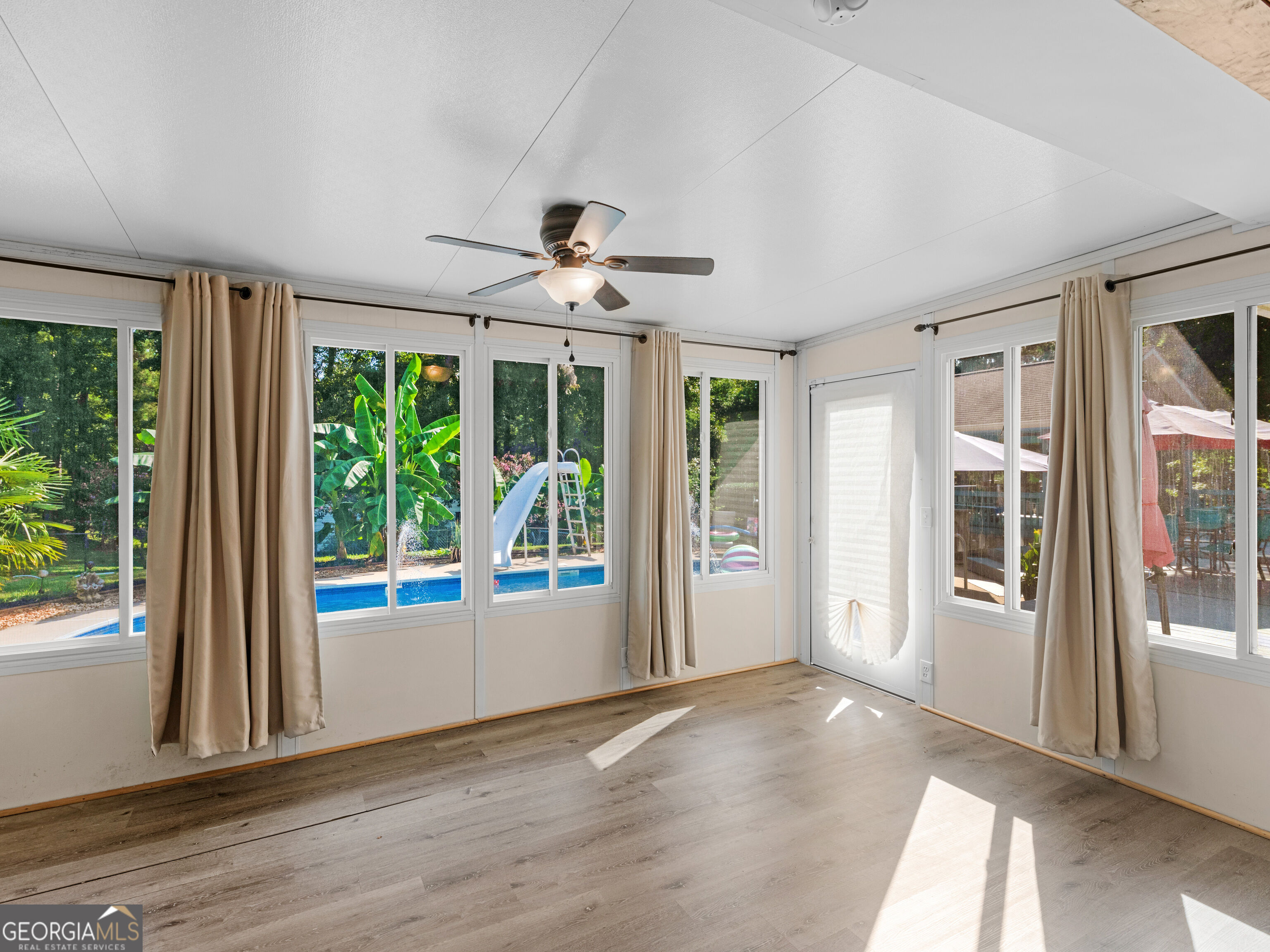 837 Sunset Drive