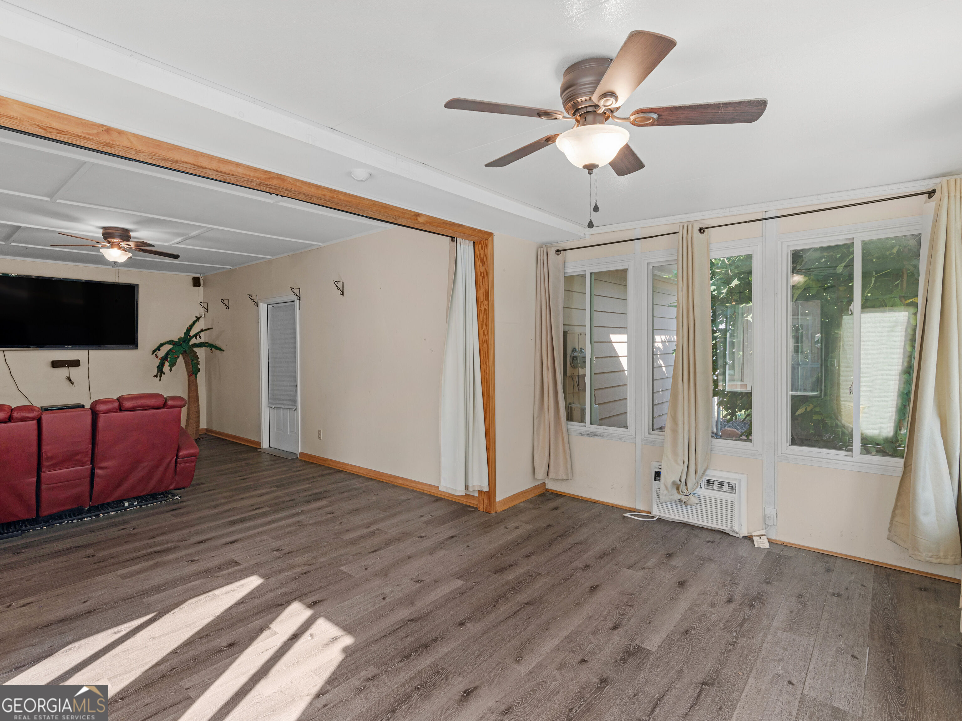 837 Sunset Drive