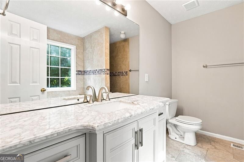 3949 Edgebrook Drive