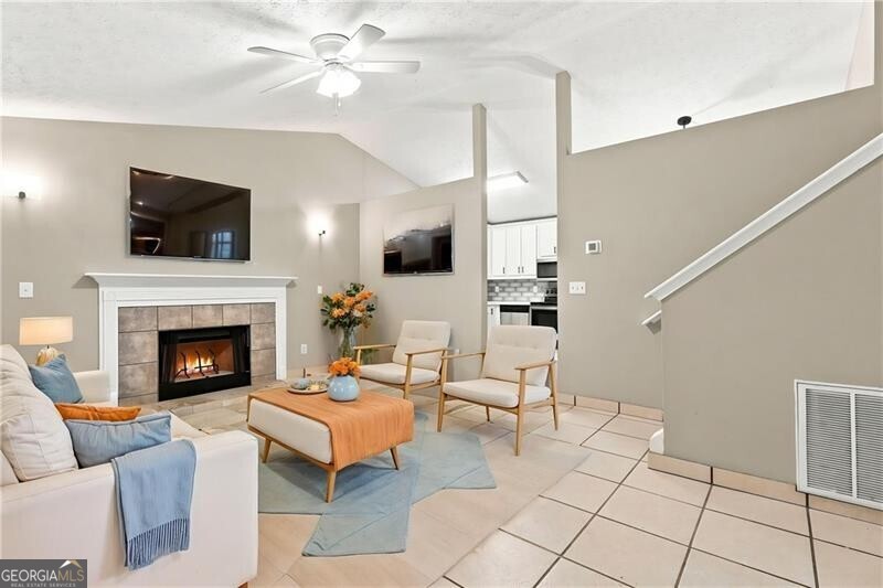 3949 Edgebrook Drive