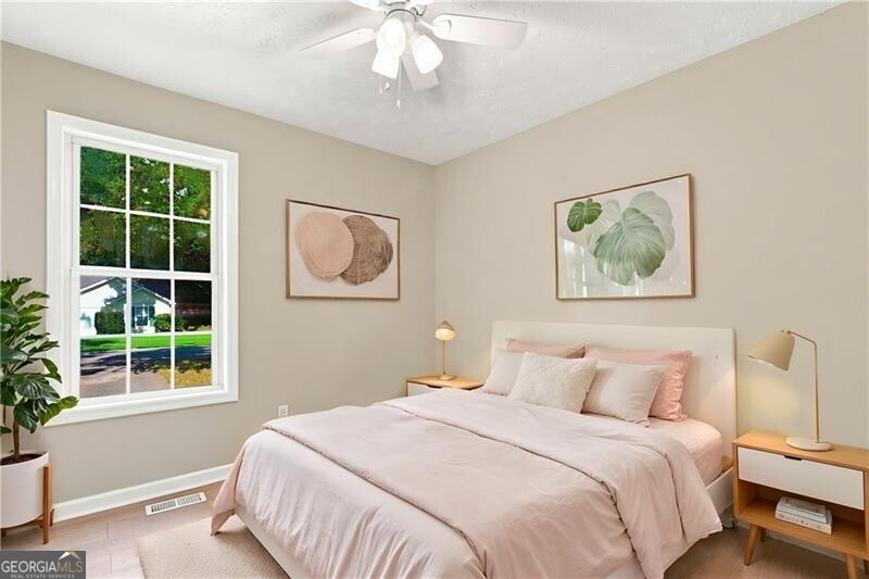 3949 Edgebrook Drive