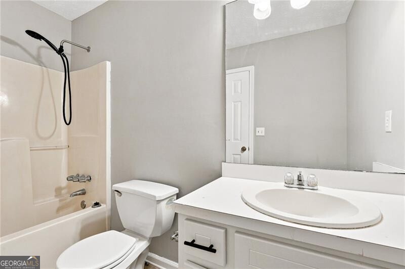 3949 Edgebrook Drive