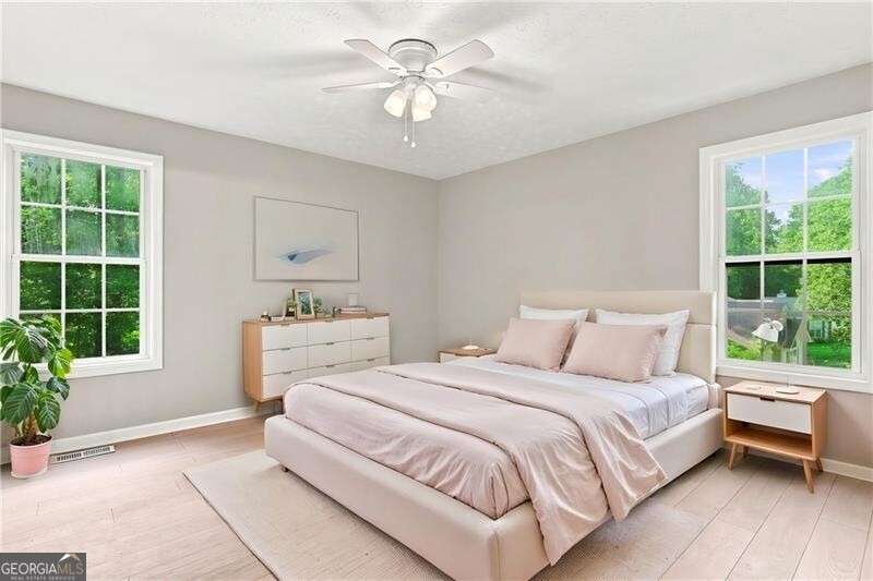 3949 Edgebrook Drive